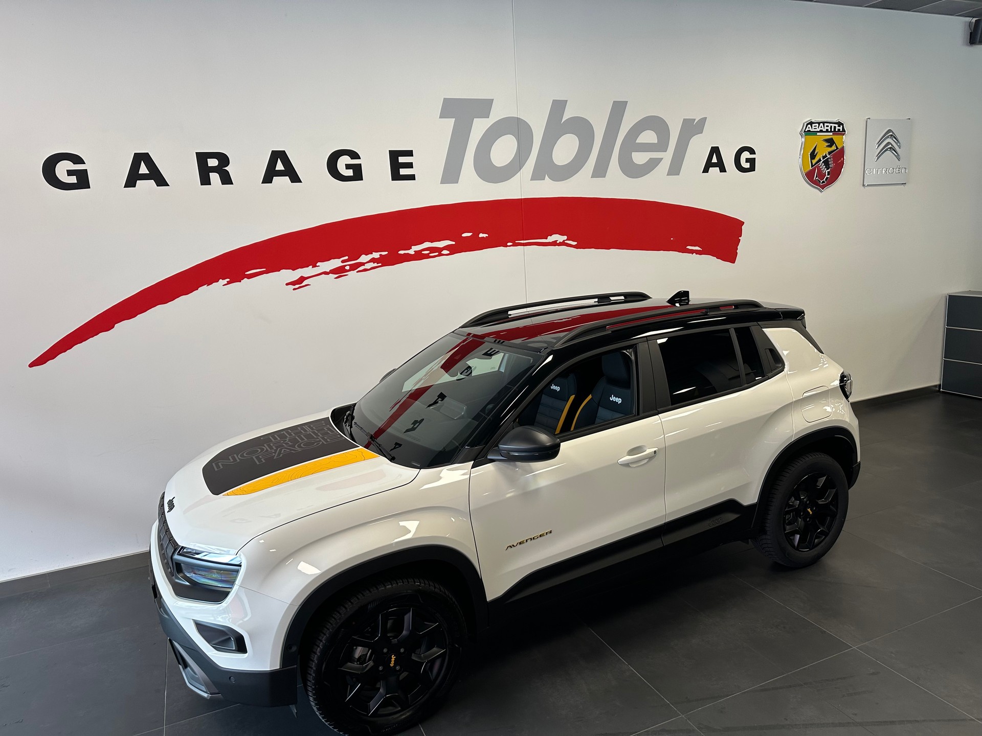 JEEP Avenger 1.2 Turbo MHEV The North Face 4xe-image-8