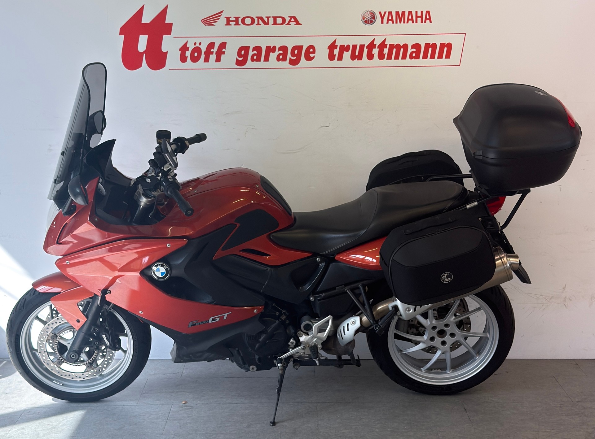 BMW F 800 GT-image-1