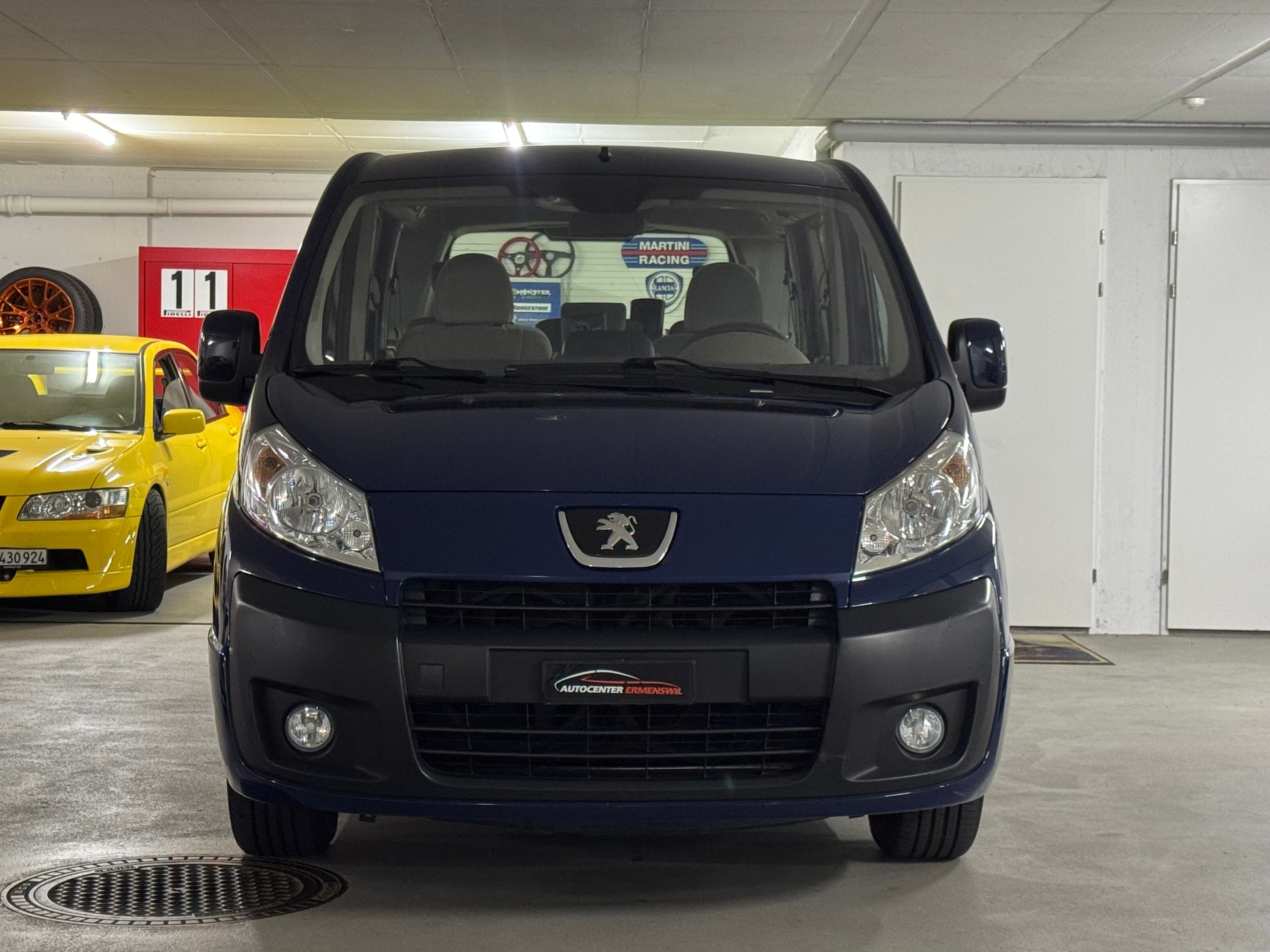 PEUGEOT Expert Tepee 1.6 HDi Confort L1-image-1