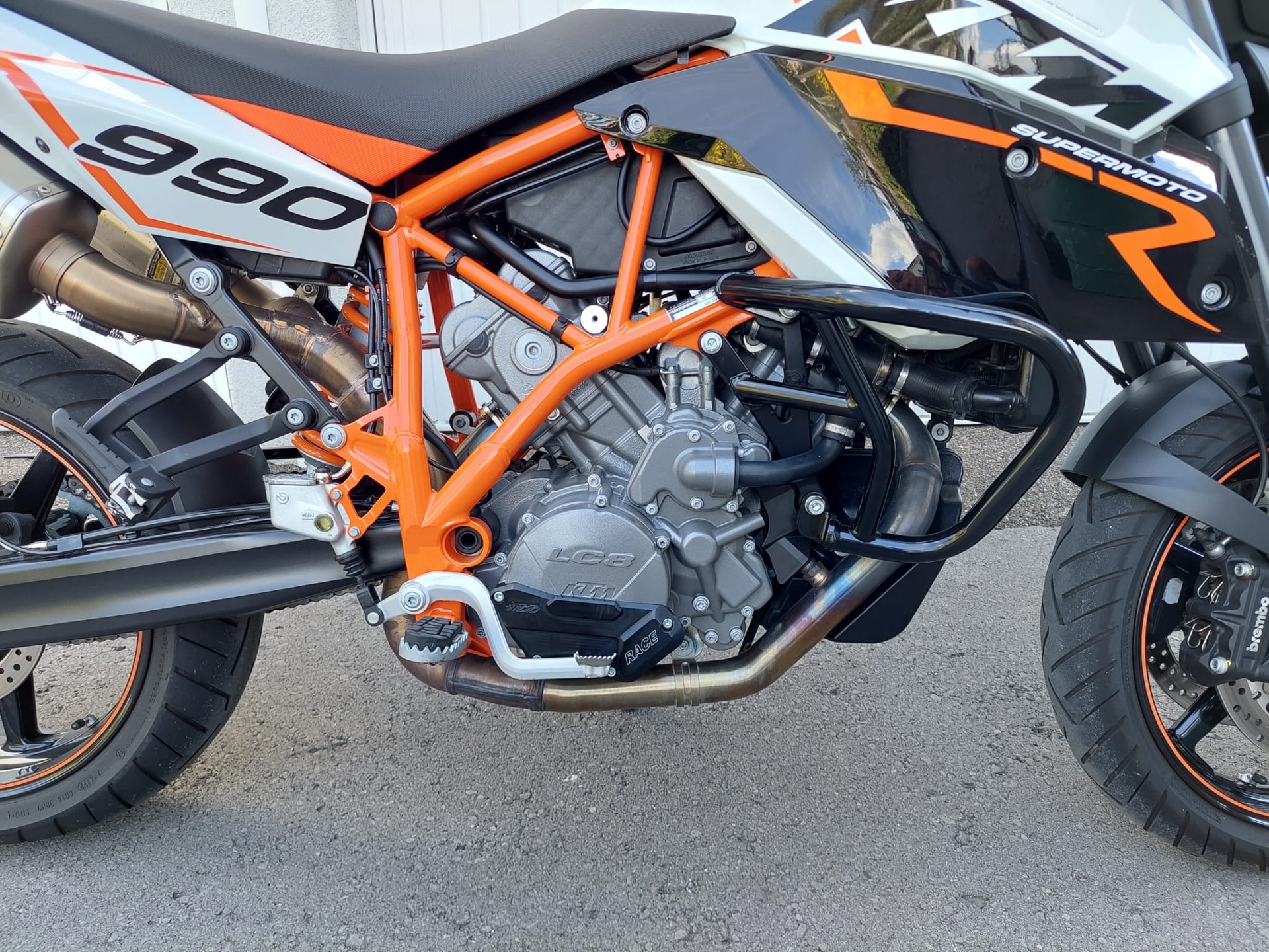 KTM 990 Supermoto R-image-1