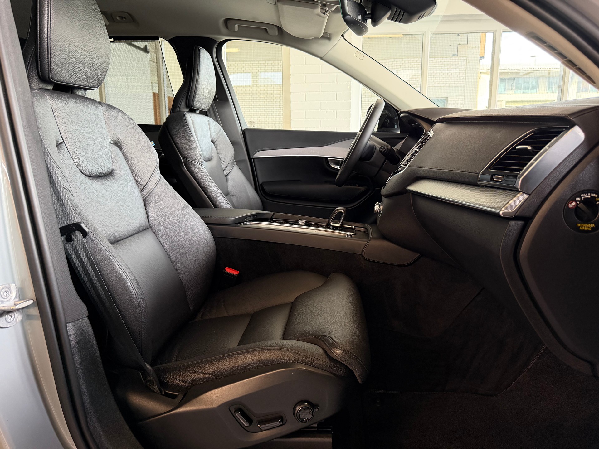 VOLVO XC90 T8 eAWD PluginHybrid Plus Dark Geartronic-image-7