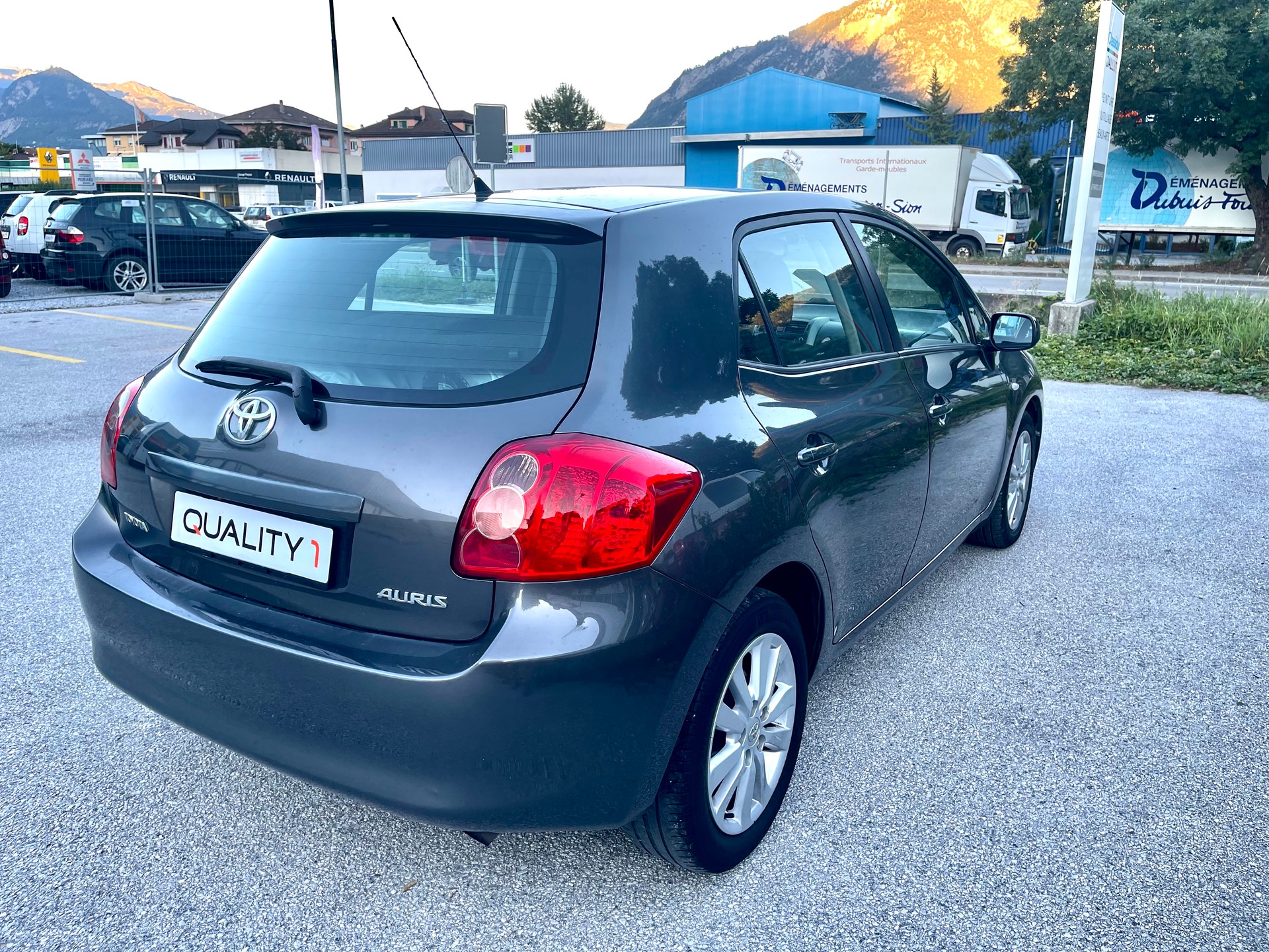 TOYOTA Auris 1.6 Linea Luna-image-18