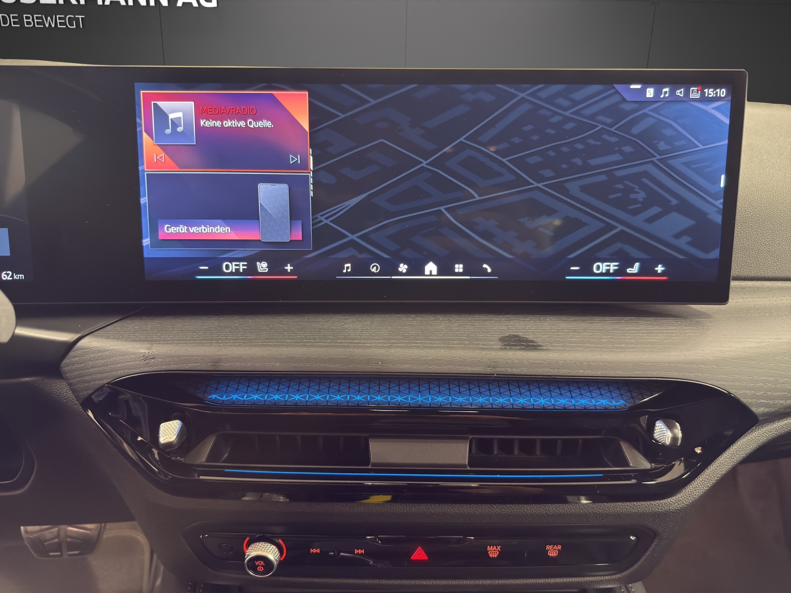 BMW i4 xDrive 40 Edition M Sport-image-17