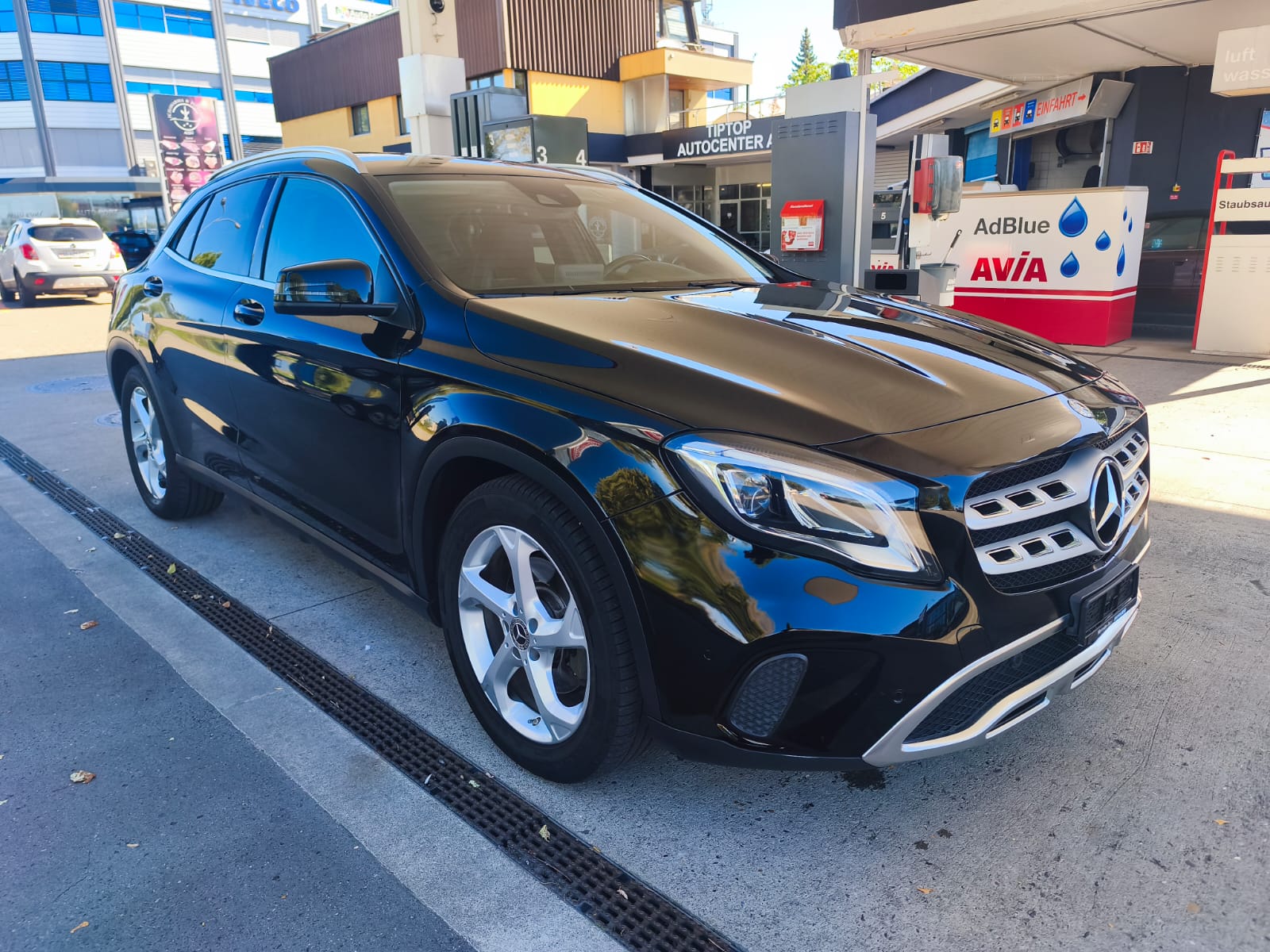 MERCEDES-BENZ GLA 220 AMG Line 4Matic 7G-DCT