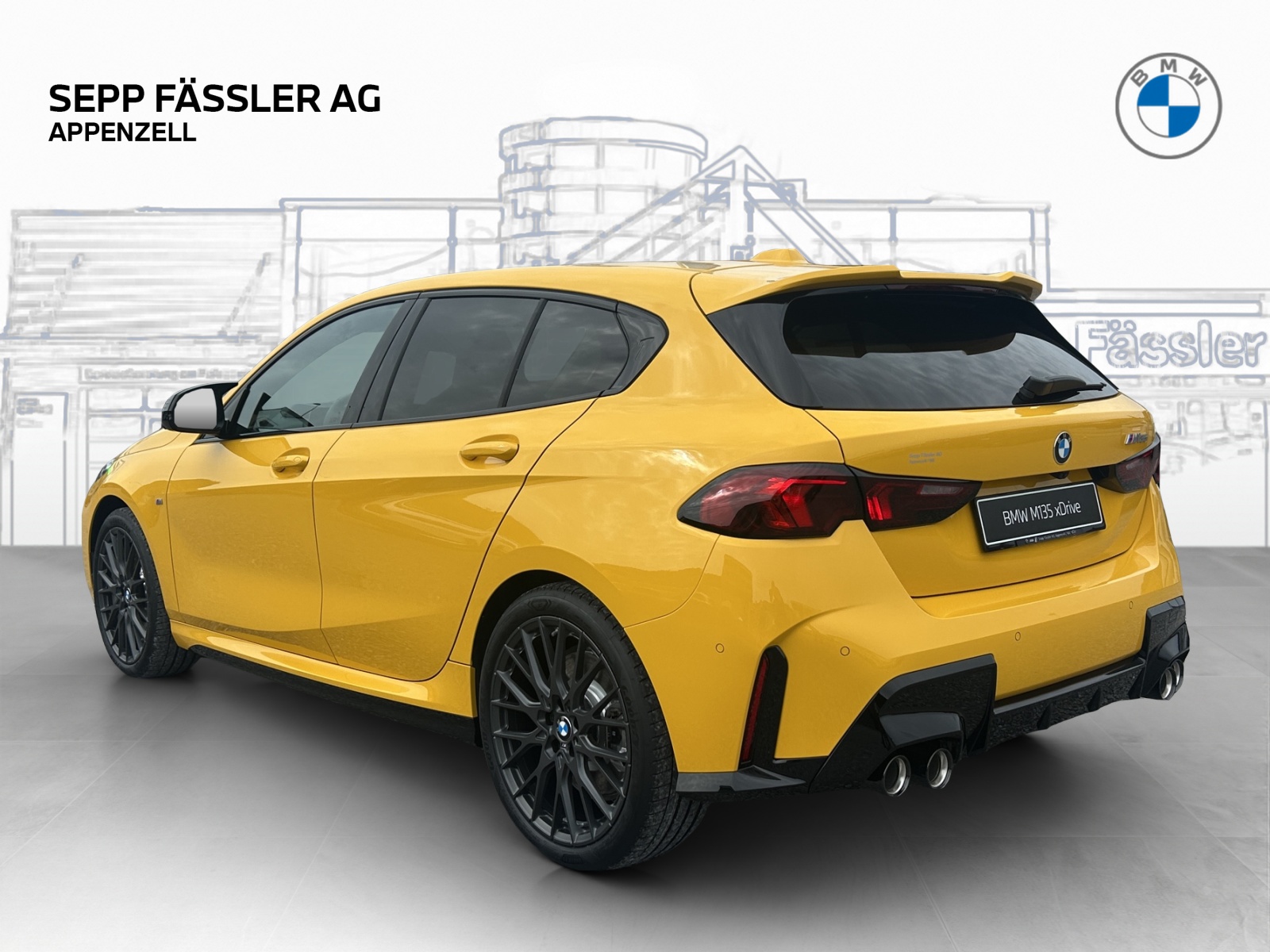 BMW M135i xDrive-showroom-element-2