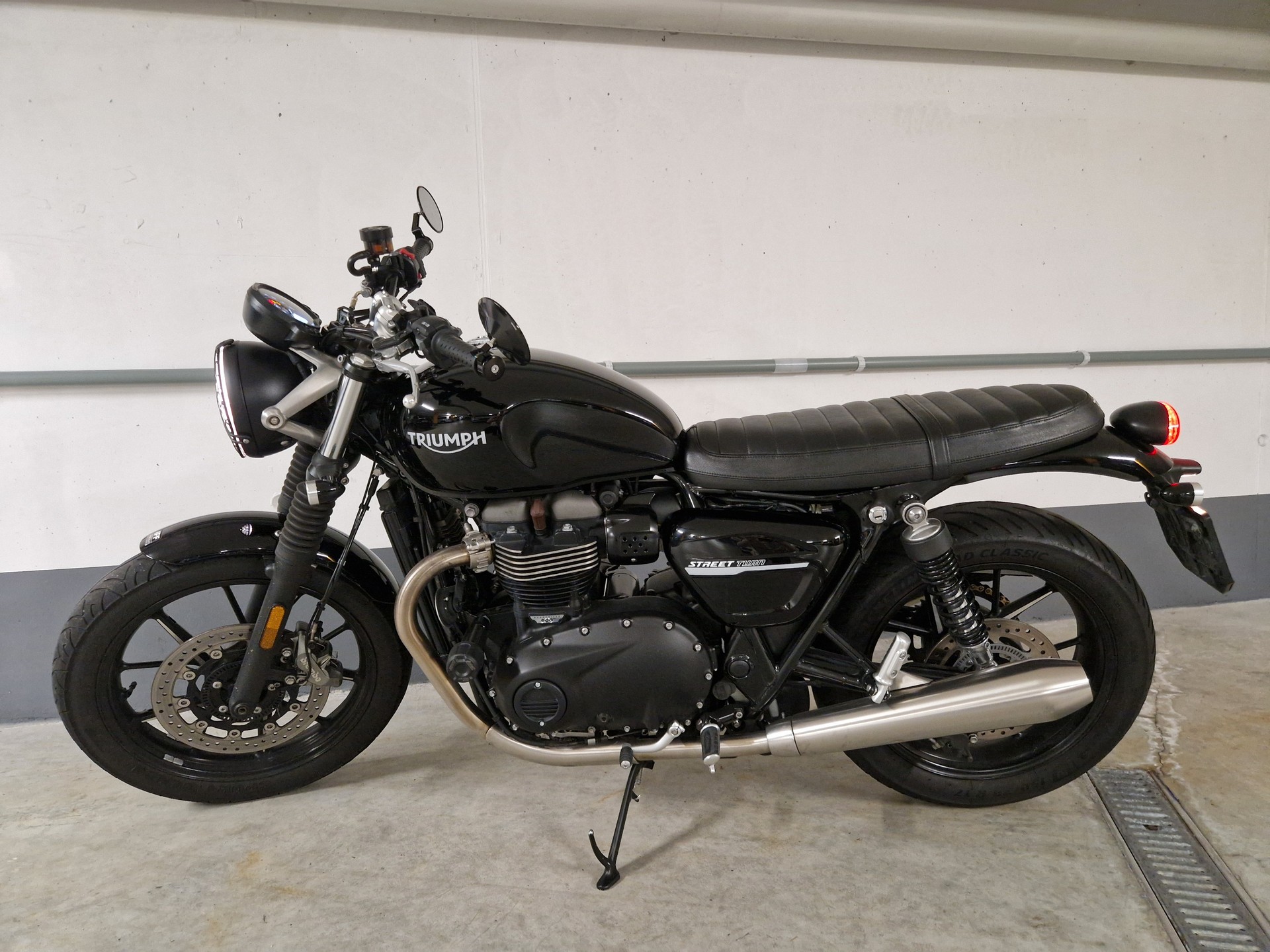 TRIUMPH Street Twin 900 i