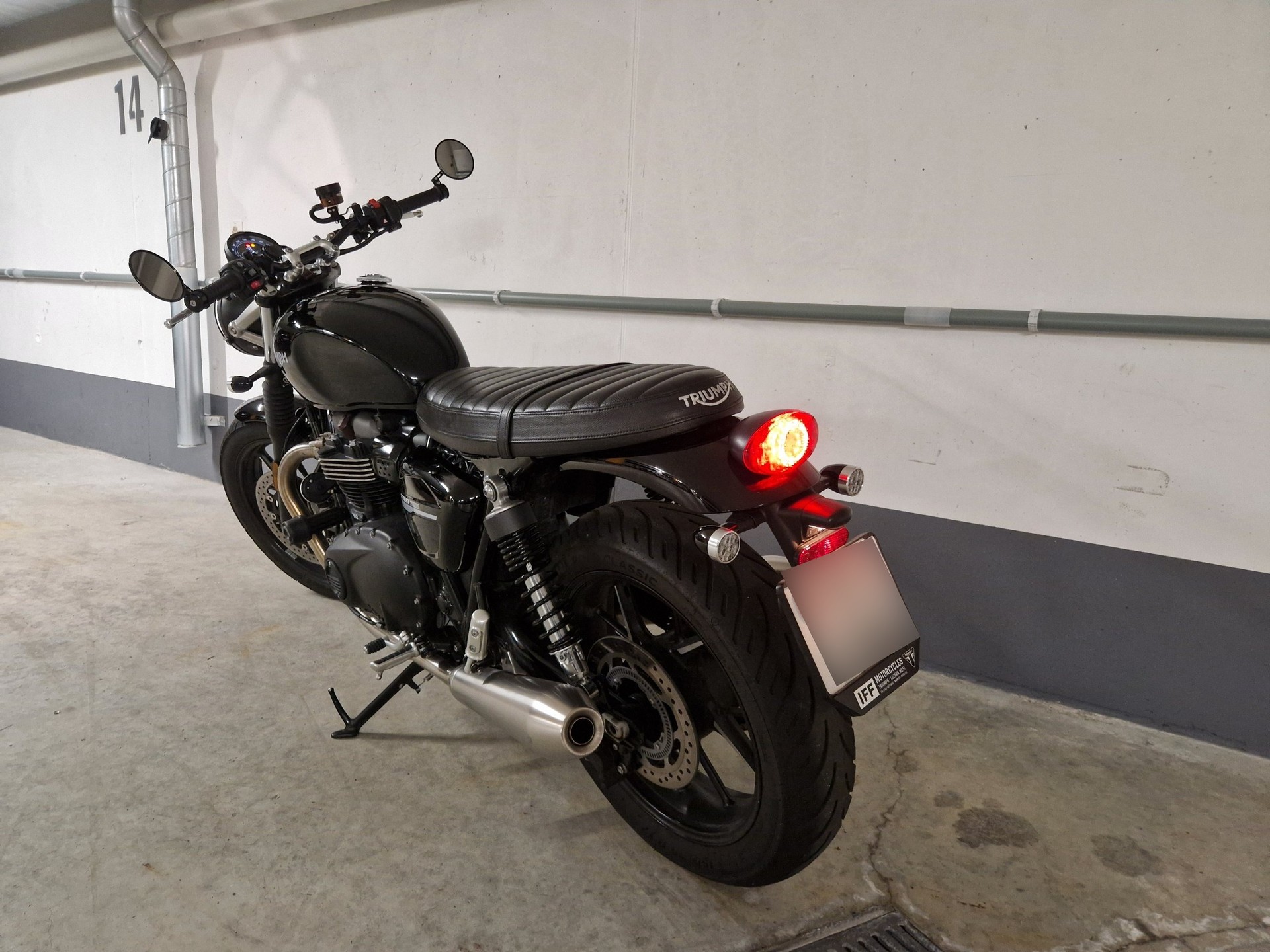 TRIUMPH Street Twin 900 i-image-2