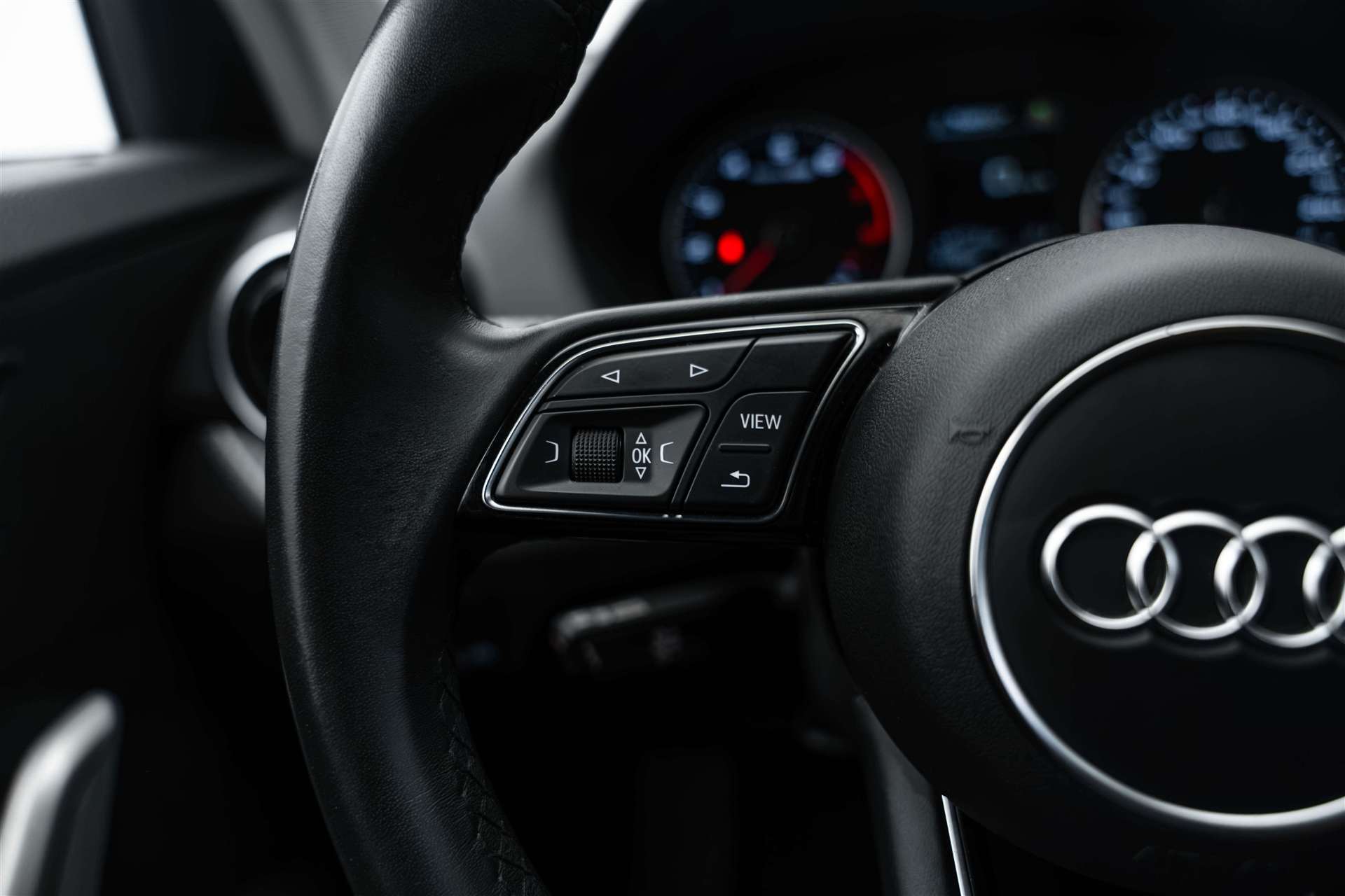 AUDI AUDI Q2 35 TFSI advanced S-tronic-image-15