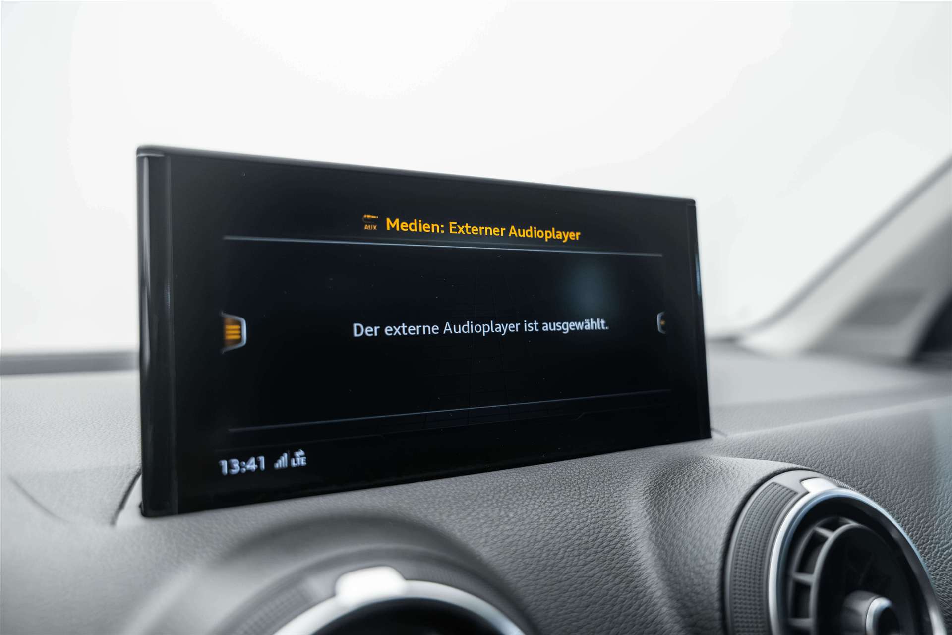 AUDI AUDI Q2 35 TFSI advanced S-tronic-image-21