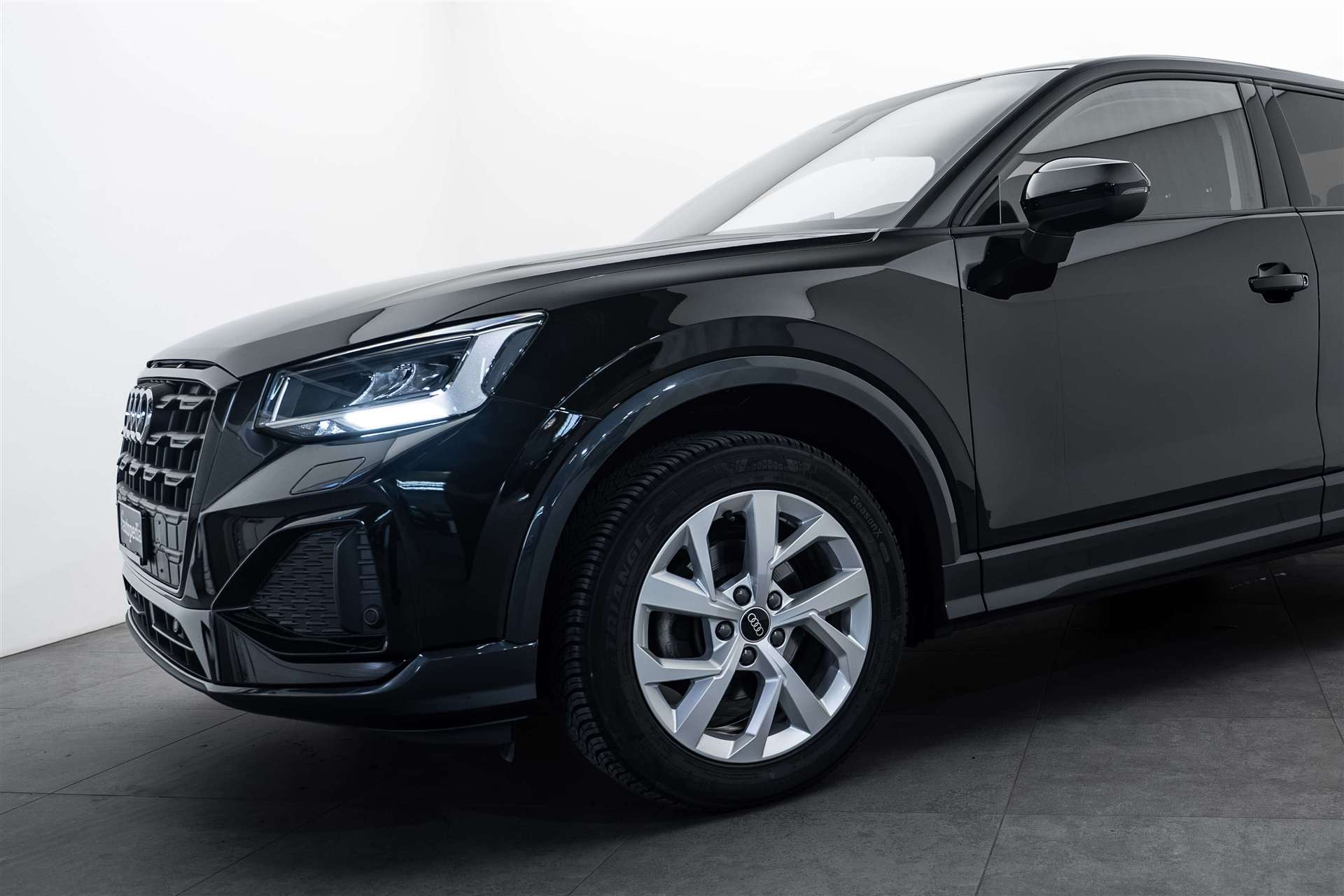 AUDI AUDI Q2 35 TFSI advanced S-tronic-showroom-element-1
