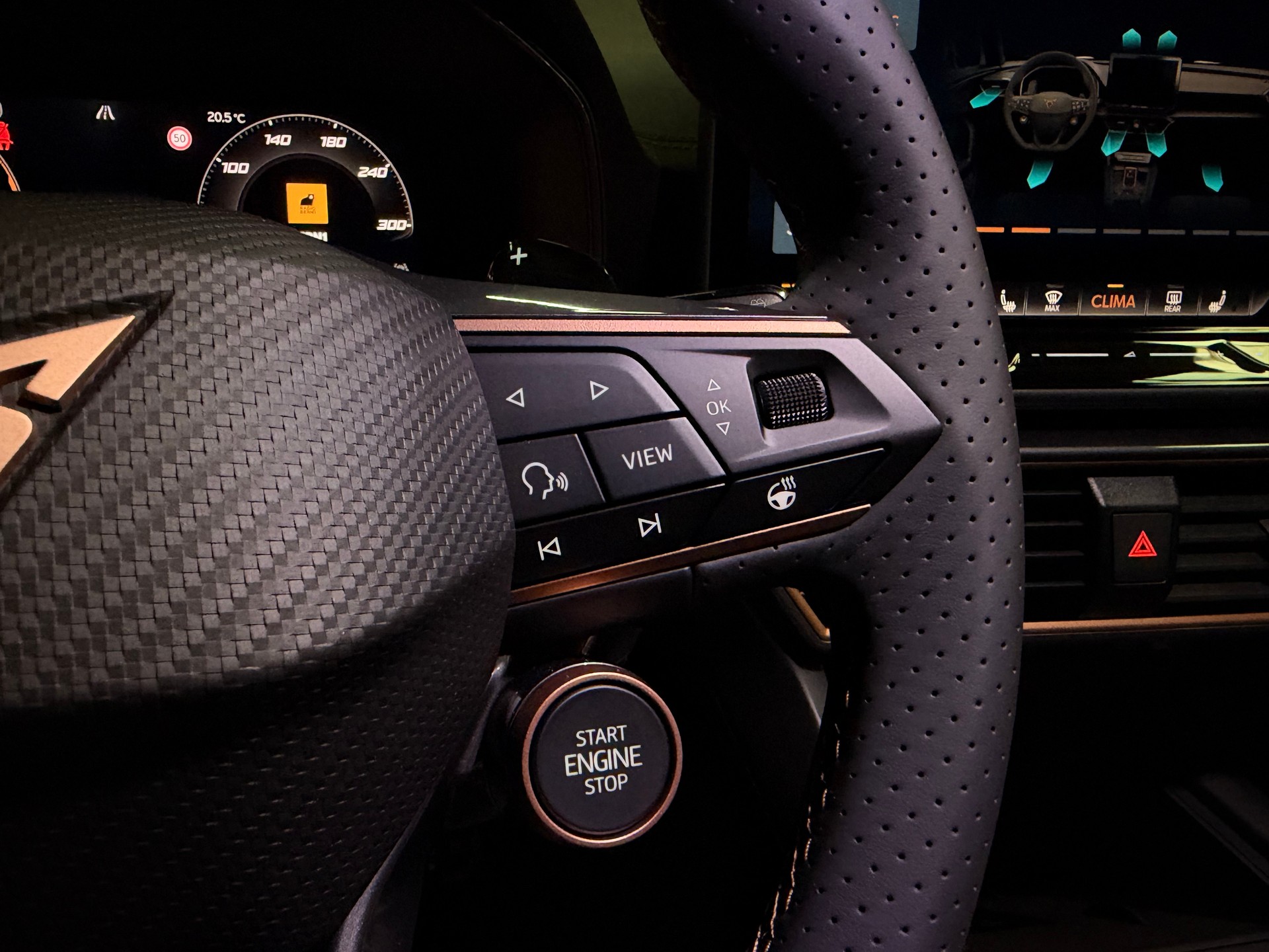 CUPRA Formentor 1.5 e-HYBRID pHEV VZ DSG-image-21