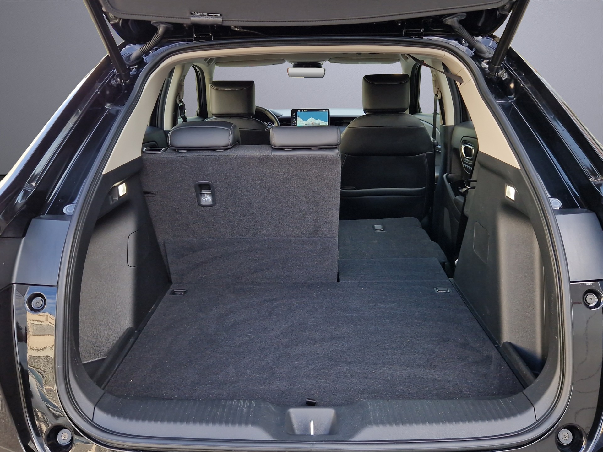 HONDA HR-V 1.5 i-MMD Advance-image-18