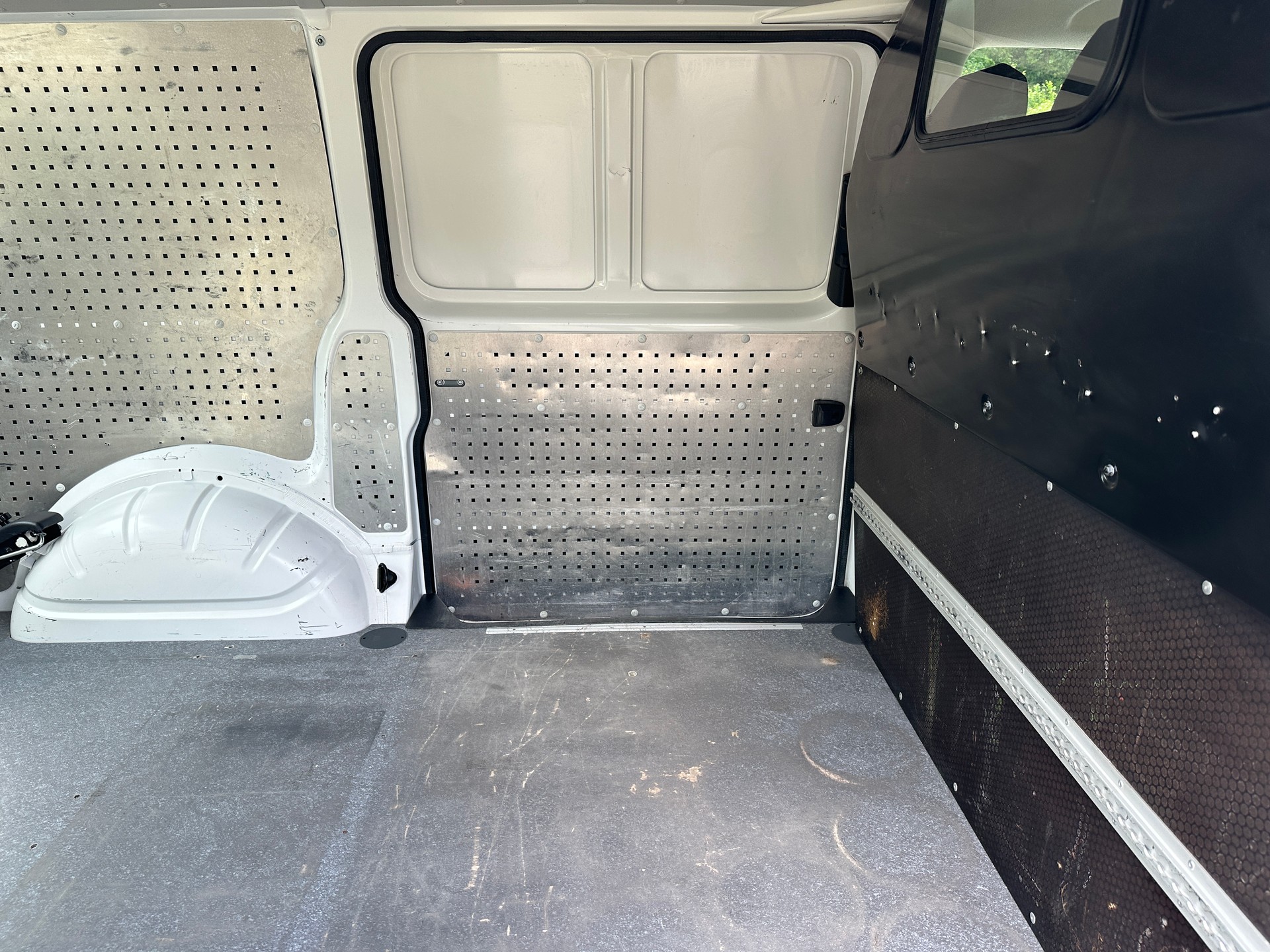 VW T6 2.0 TDI-image-10