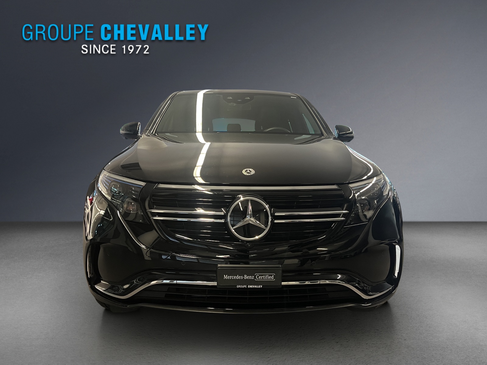 MERCEDES-BENZ EQC 400 4Matic-showroom-element-1