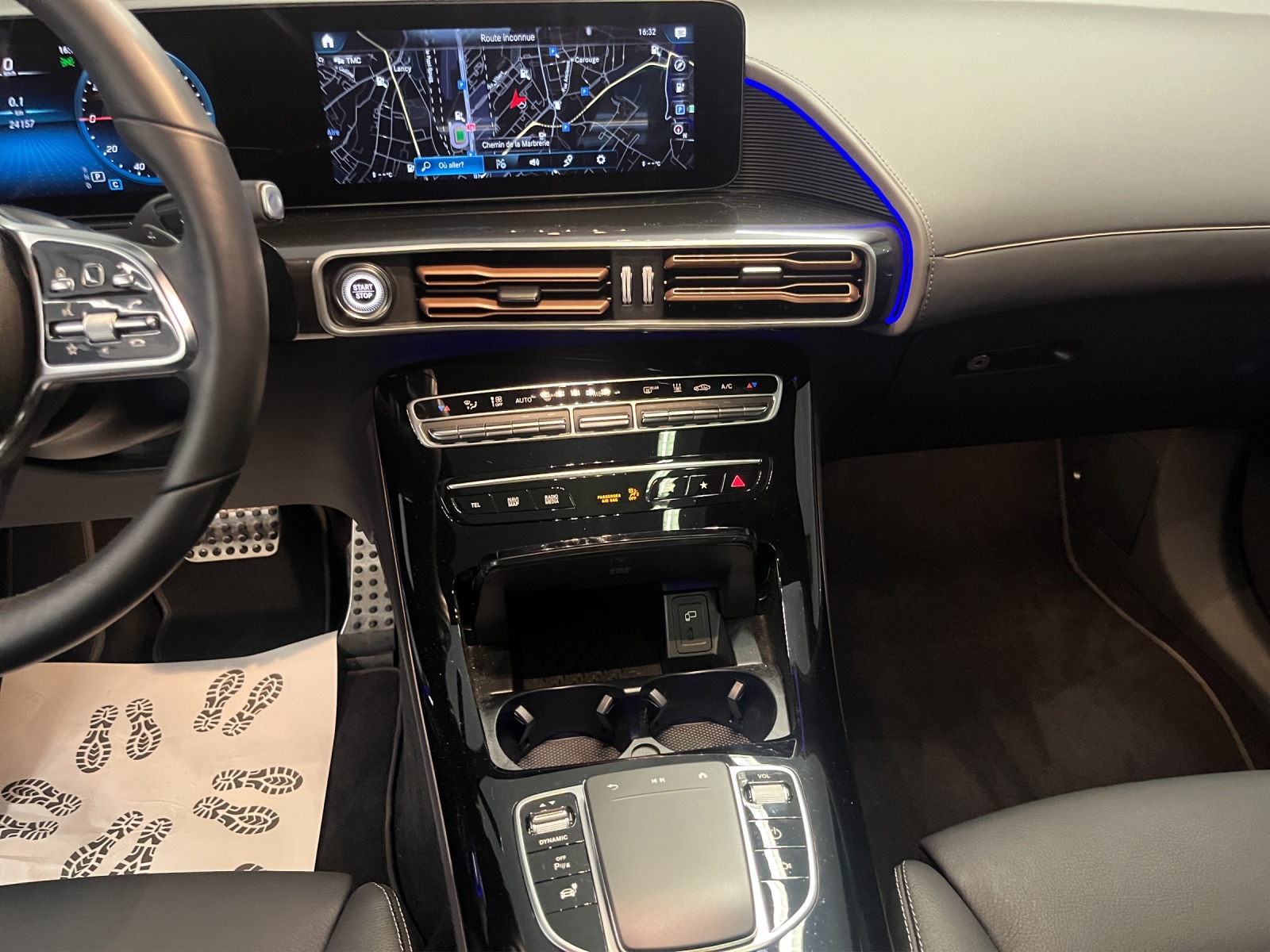 MERCEDES-BENZ EQC 400 4Matic-image-7