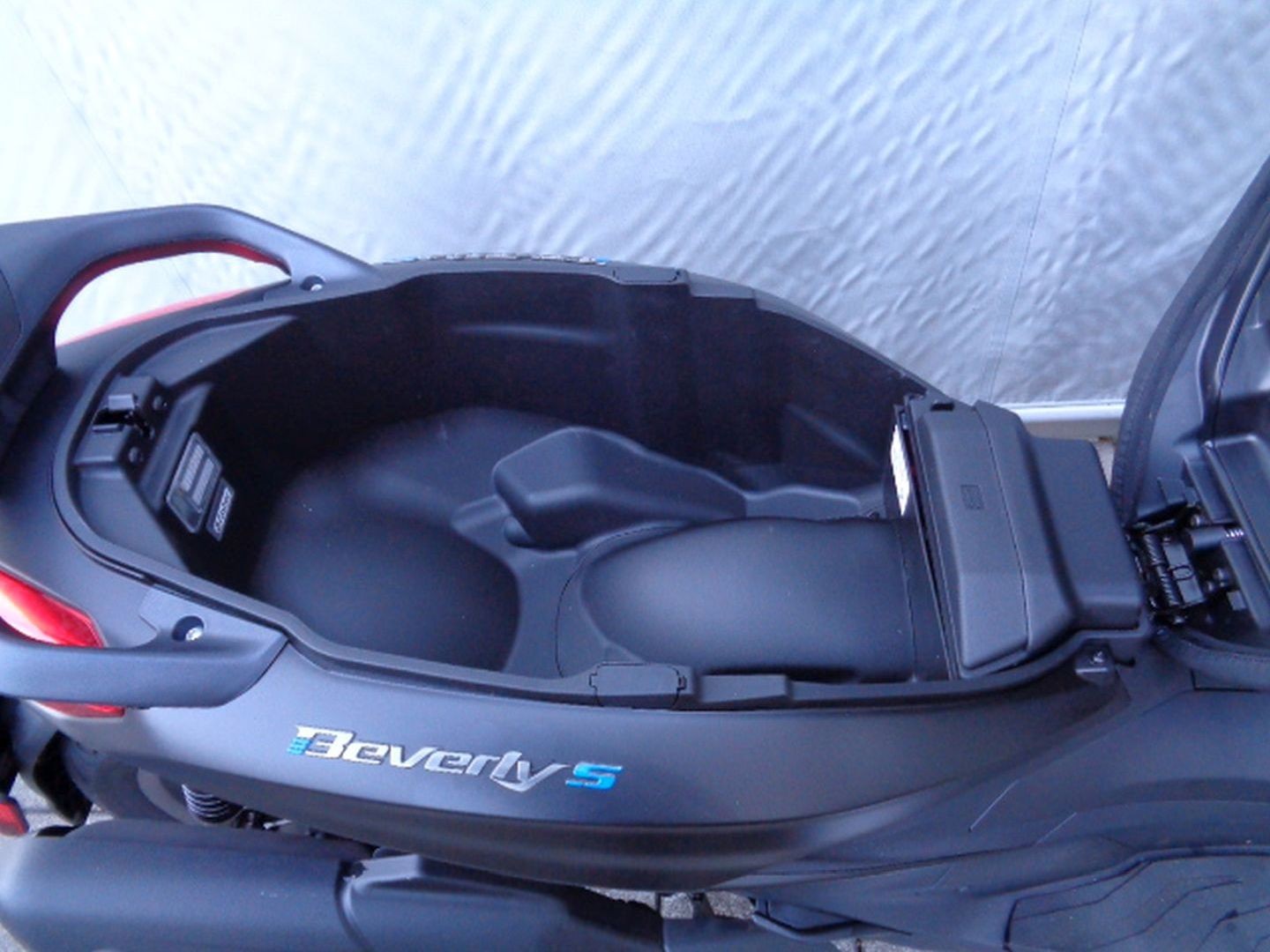 PIAGGIO BEVERLY 400 HPE-image-6
