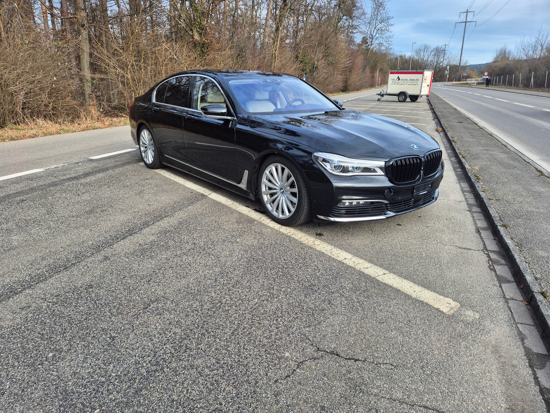 BMW 750i xDrive Steptronic-image-1