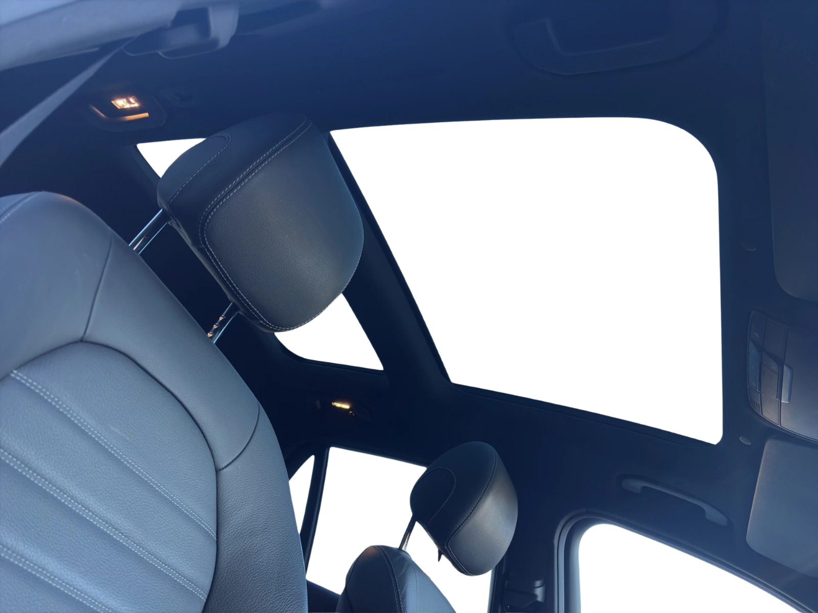 MERCEDES-BENZ GLC 400 d AMG Line 4m-image-25