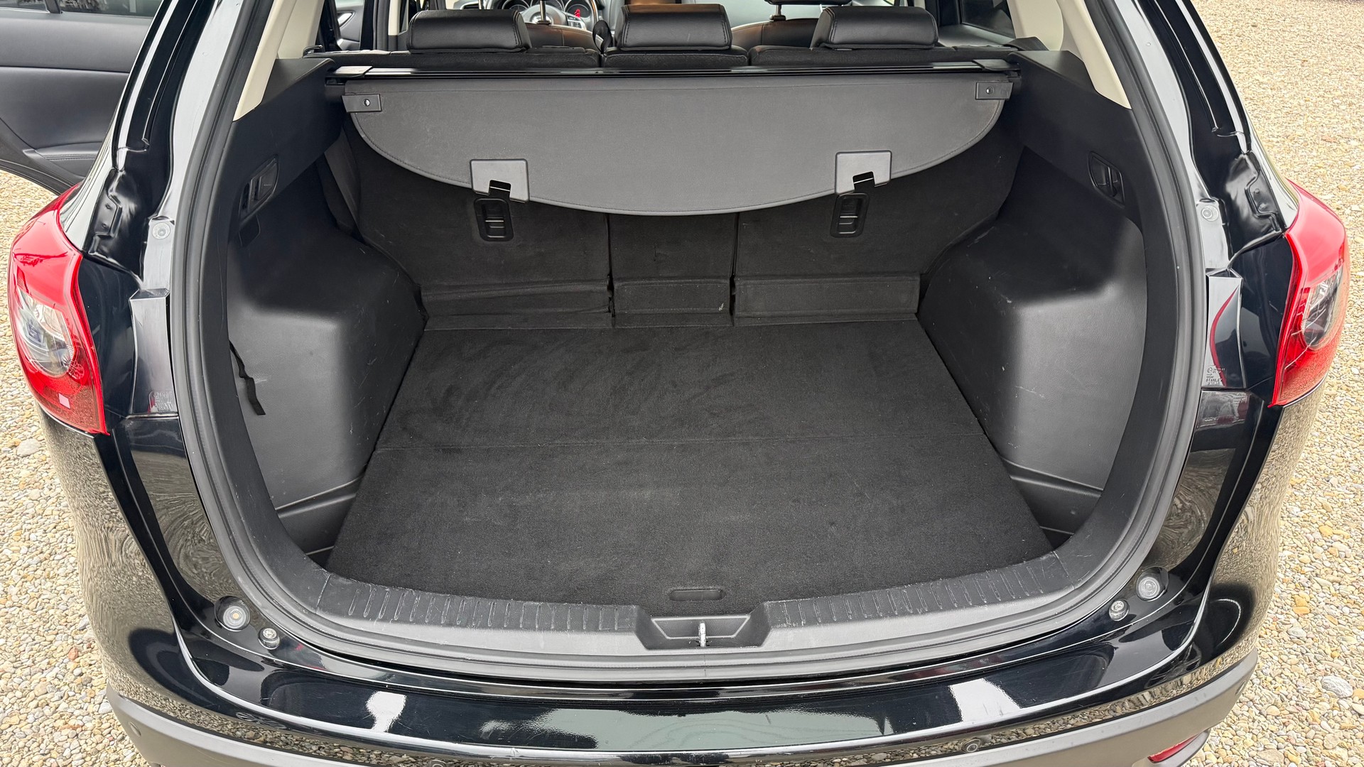 MAZDA CX-5 2.2 D HP Revolution AWD Automatic-image-22