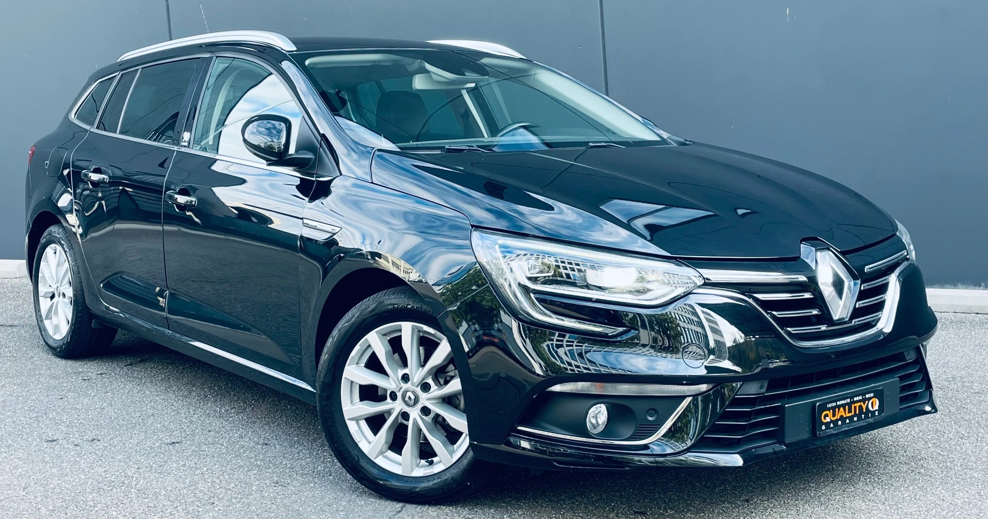 RENAULT Mégane Grandtour 1.5 dCi 90th Anniversary EDC-image-1
