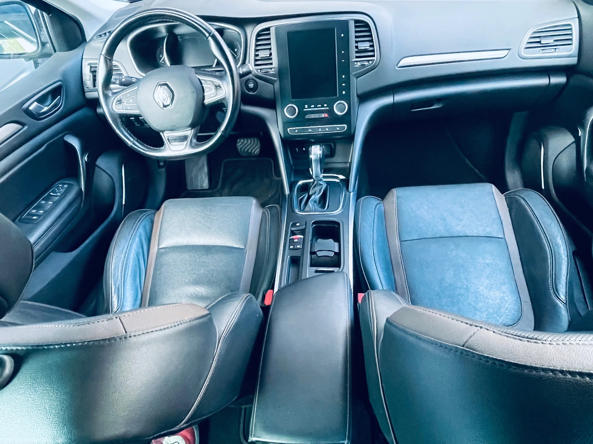 RENAULT Mégane Grandtour 1.5 dCi 90th Anniversary EDC-image-6