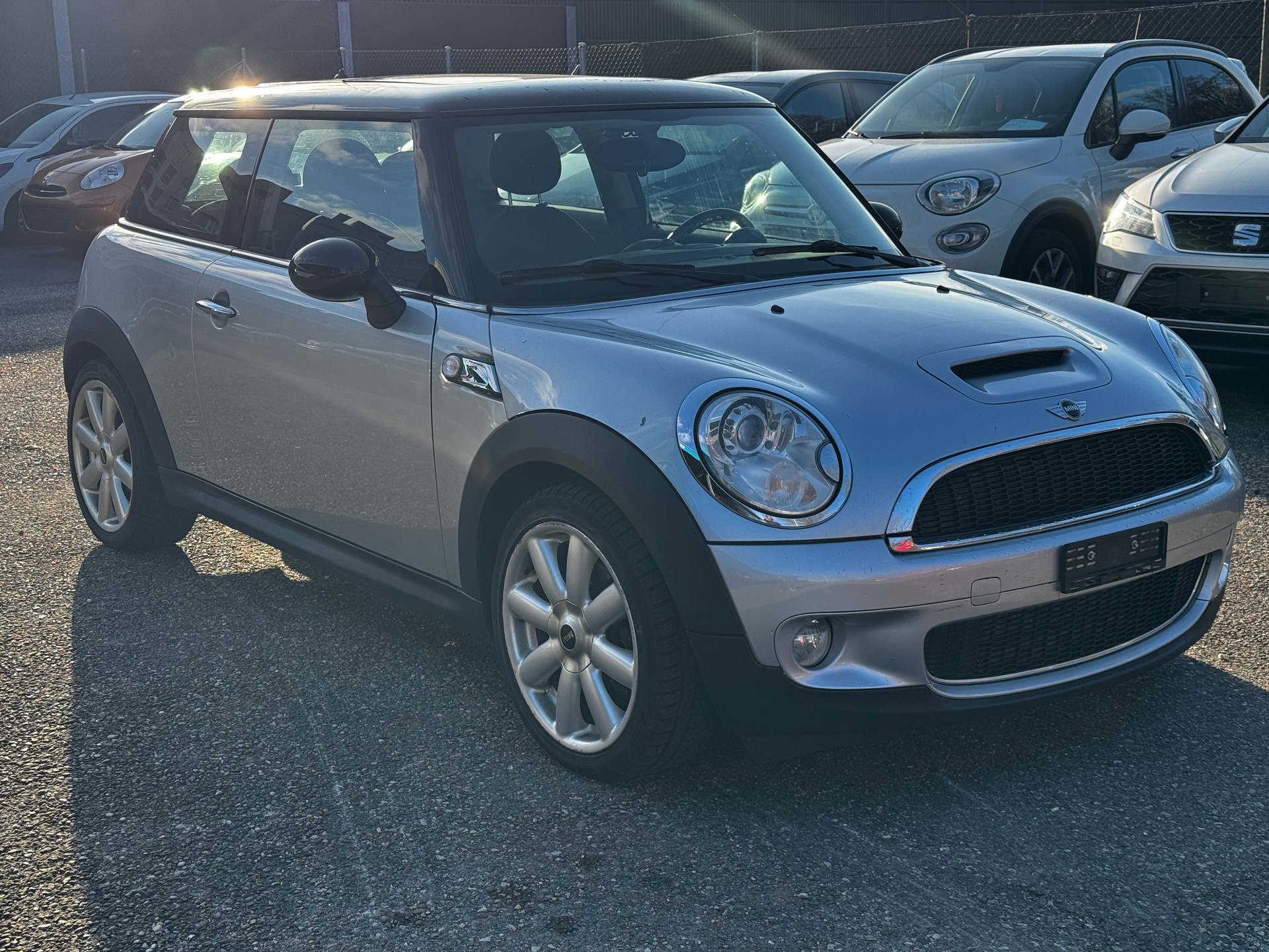 MINI Cooper S-image-2