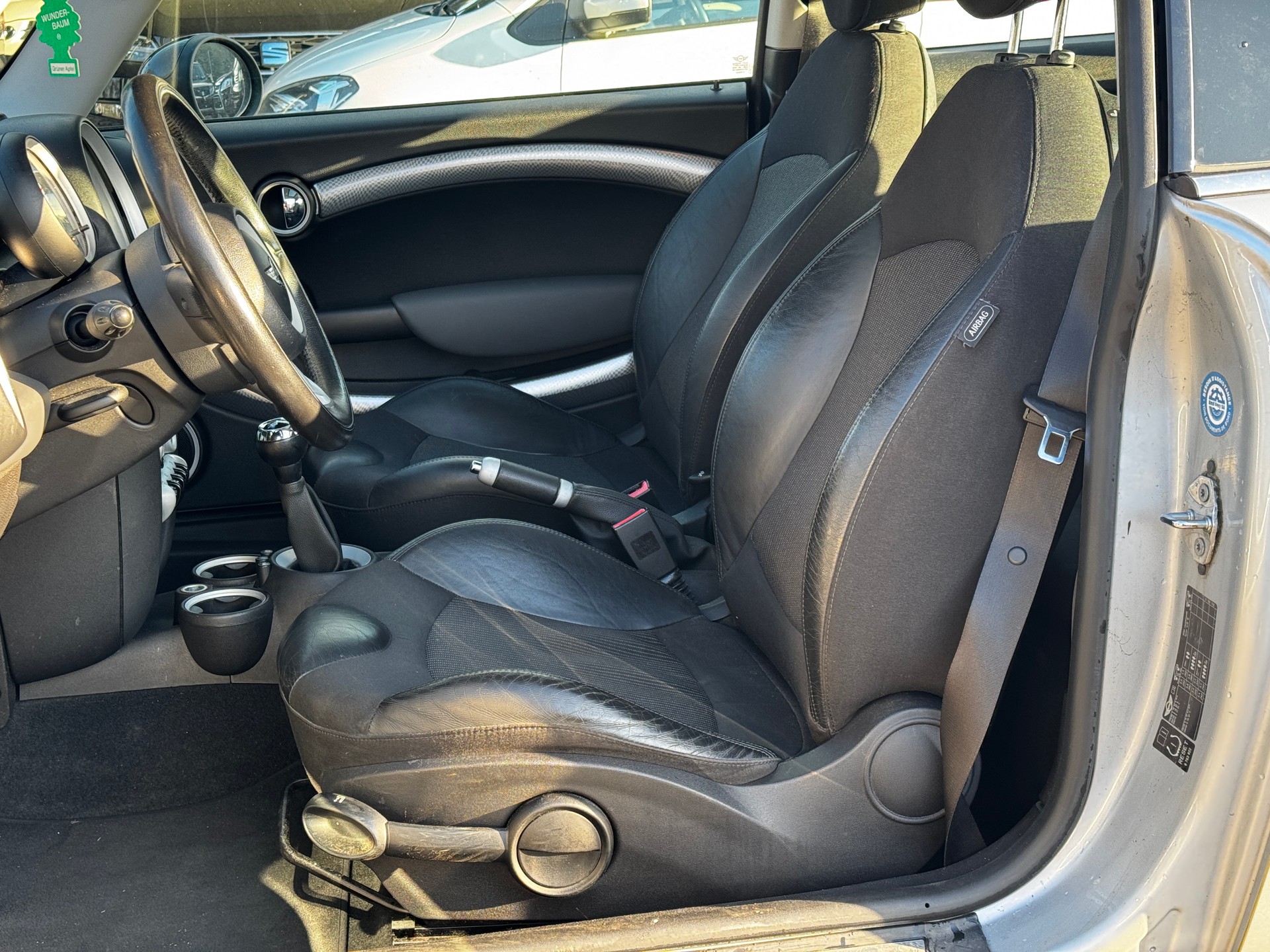 MINI Cooper S-image-8