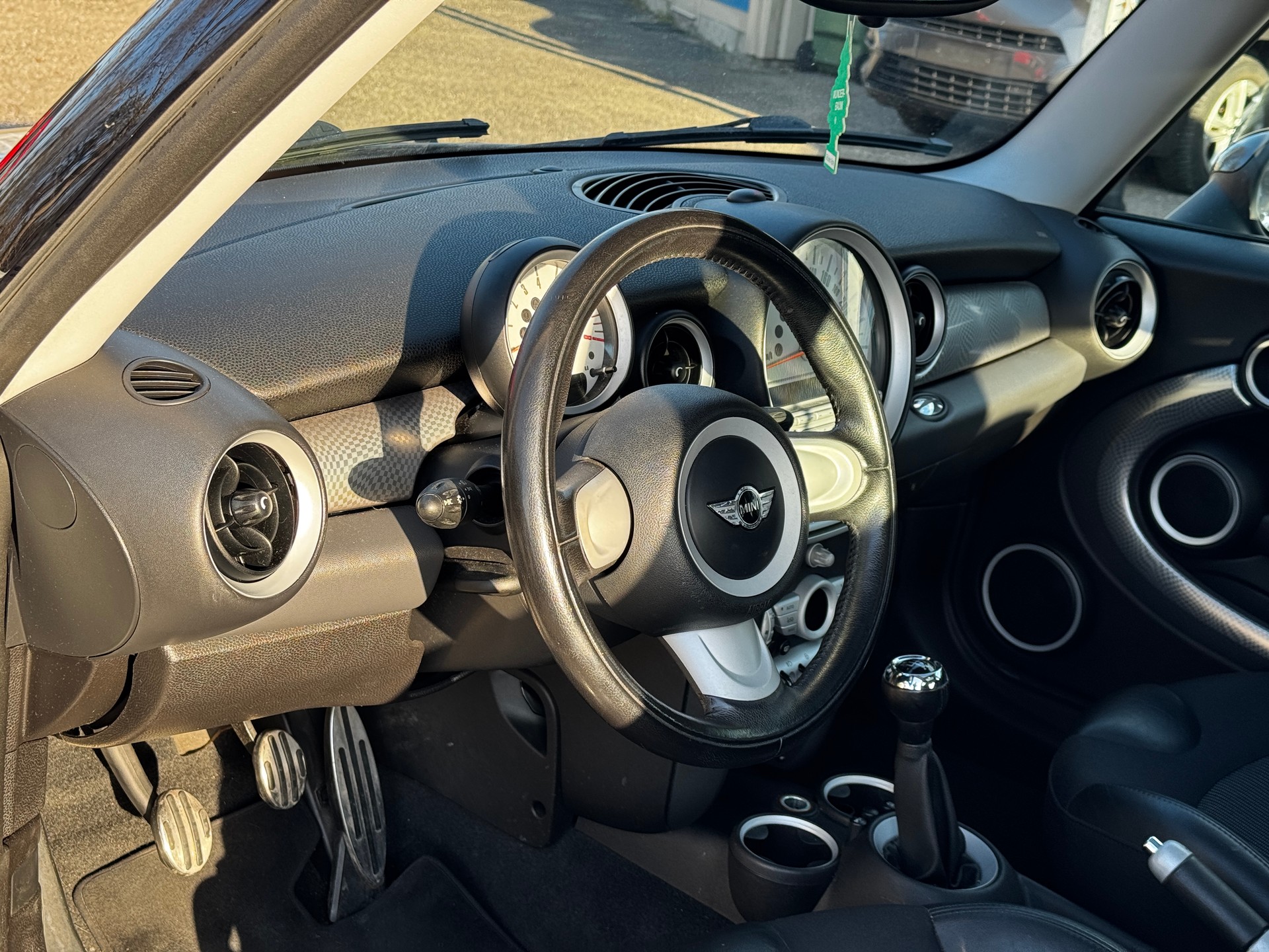 MINI Cooper S-image-9