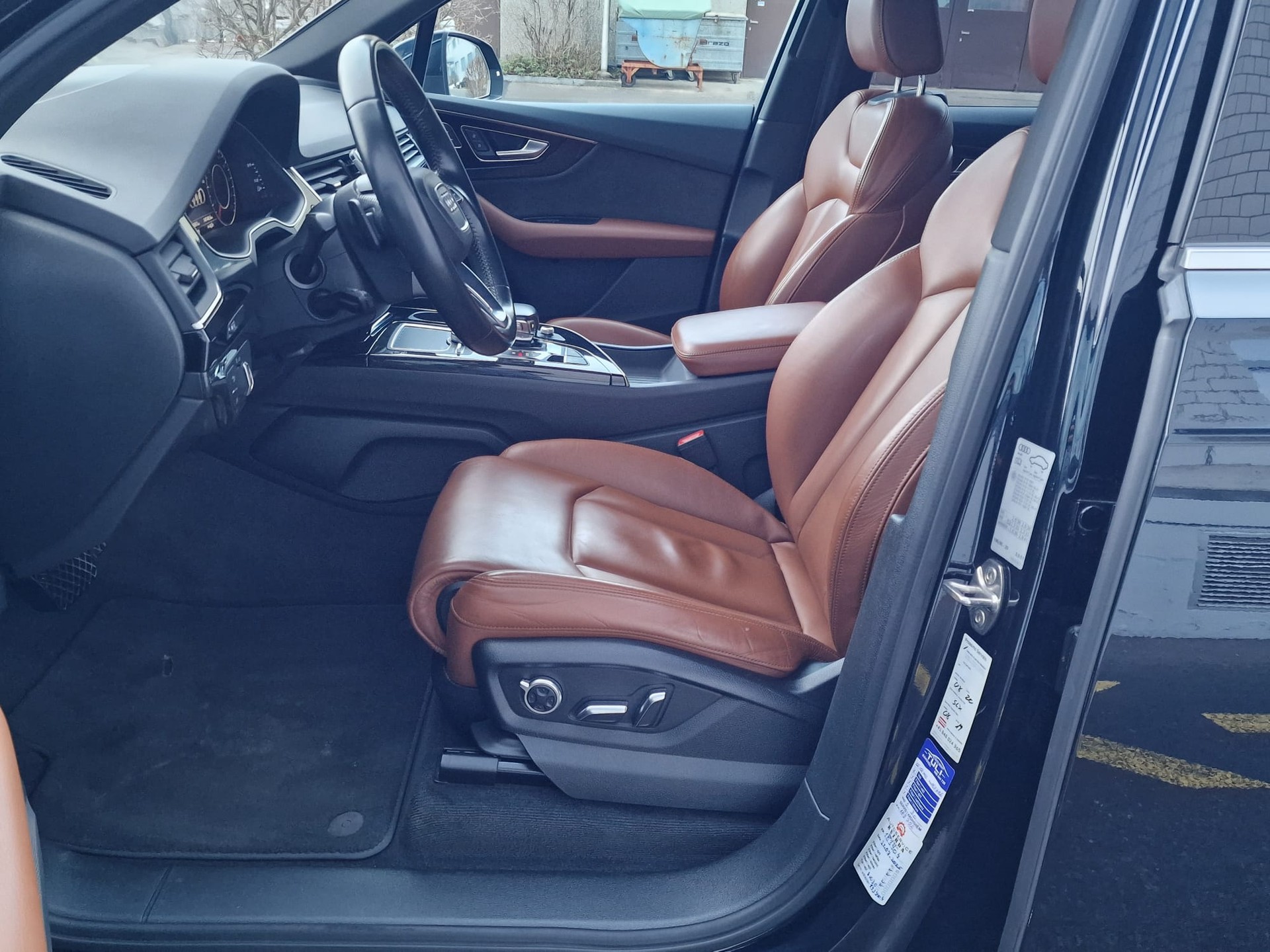 AUDI Q7 3.0 TDI quattro tiptronic-image-7