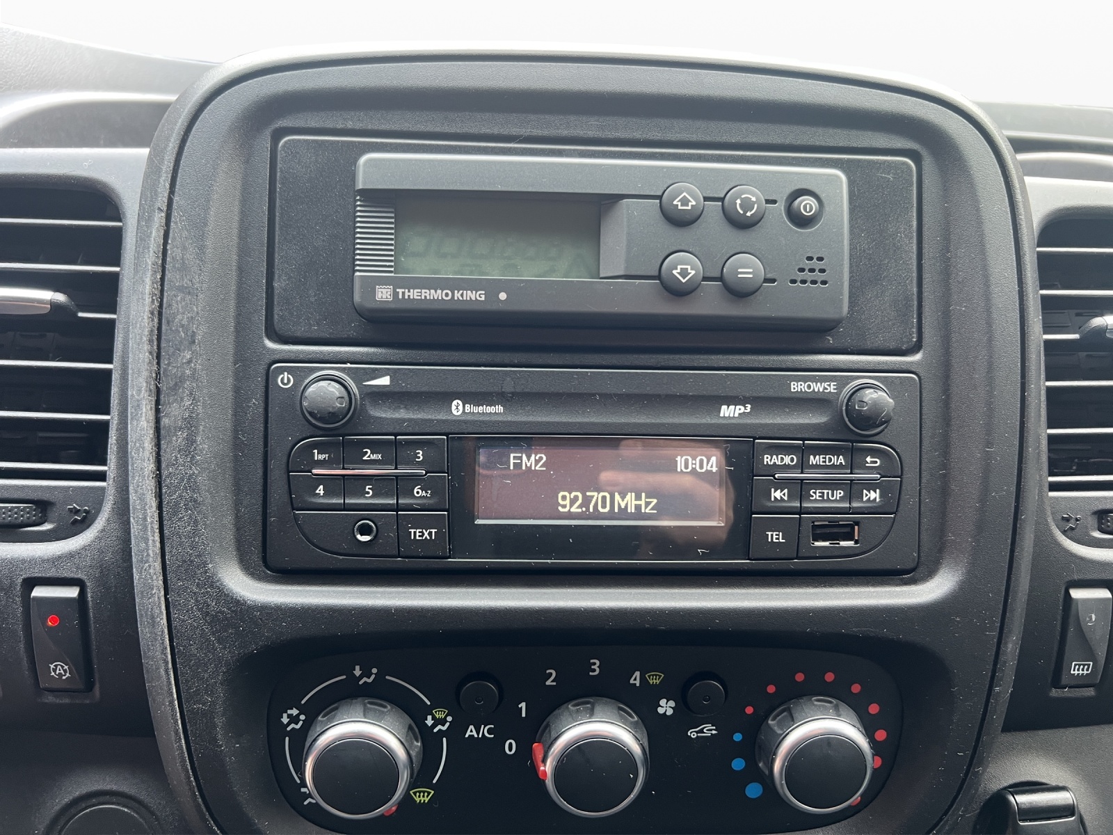 RENAULT Trafic 1.6 ENERGY dCi 95 3.0t Busin.L1H1 Pro+Kühl-image-8