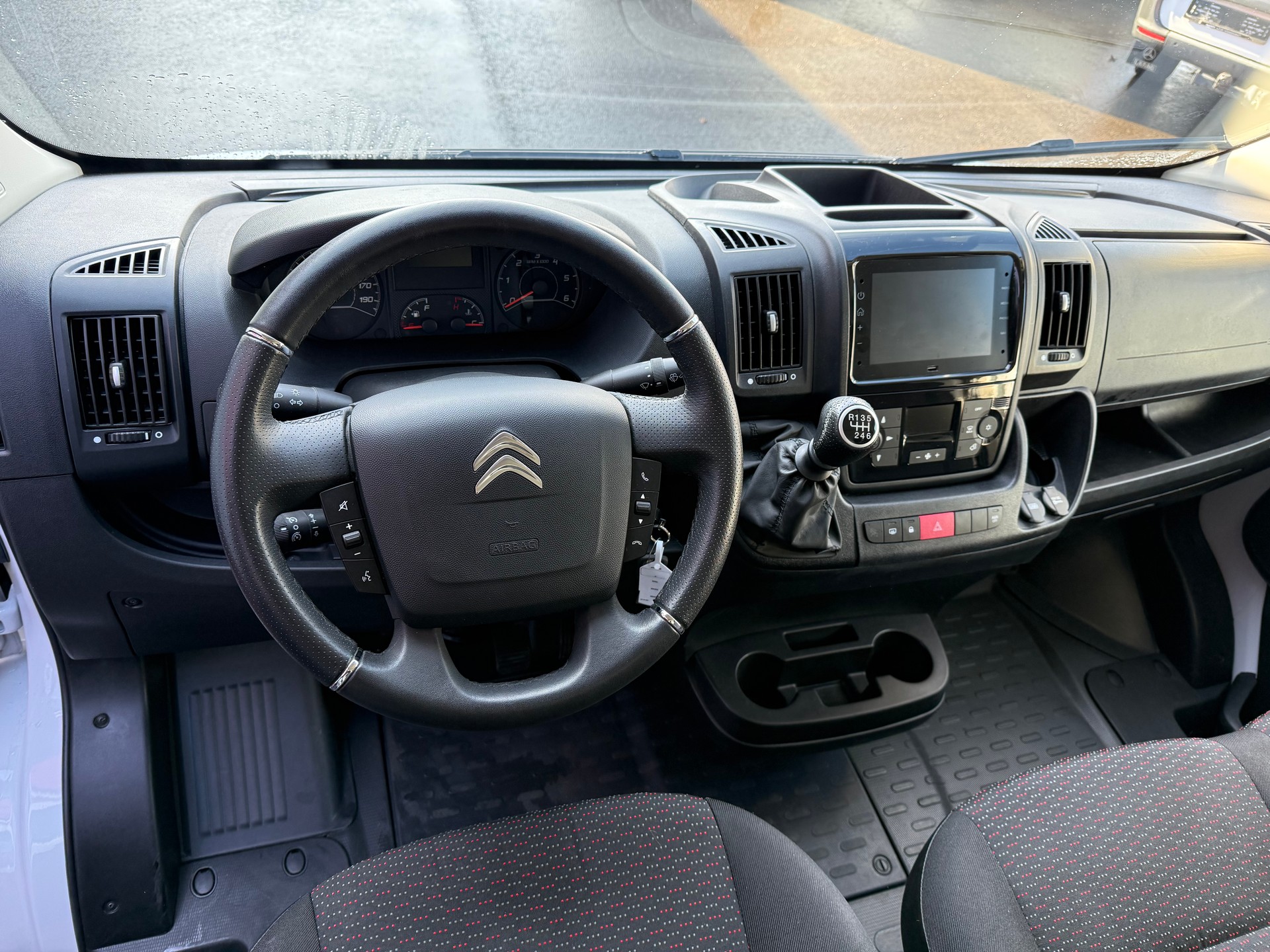 CITROEN Jumper 35 2.2 BlueHDi 140 L3H2-image-3