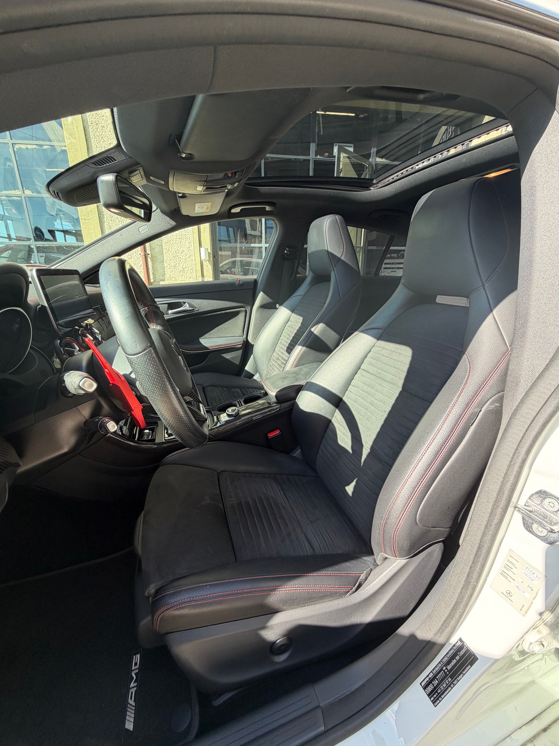 MERCEDES-BENZ CLA Shooting Brake 45 AMG 4Matic Speedshift-image-8