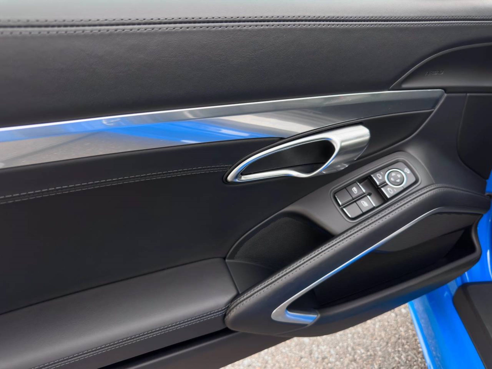 PORSCHE 718 Cayman Style Edition-image-21