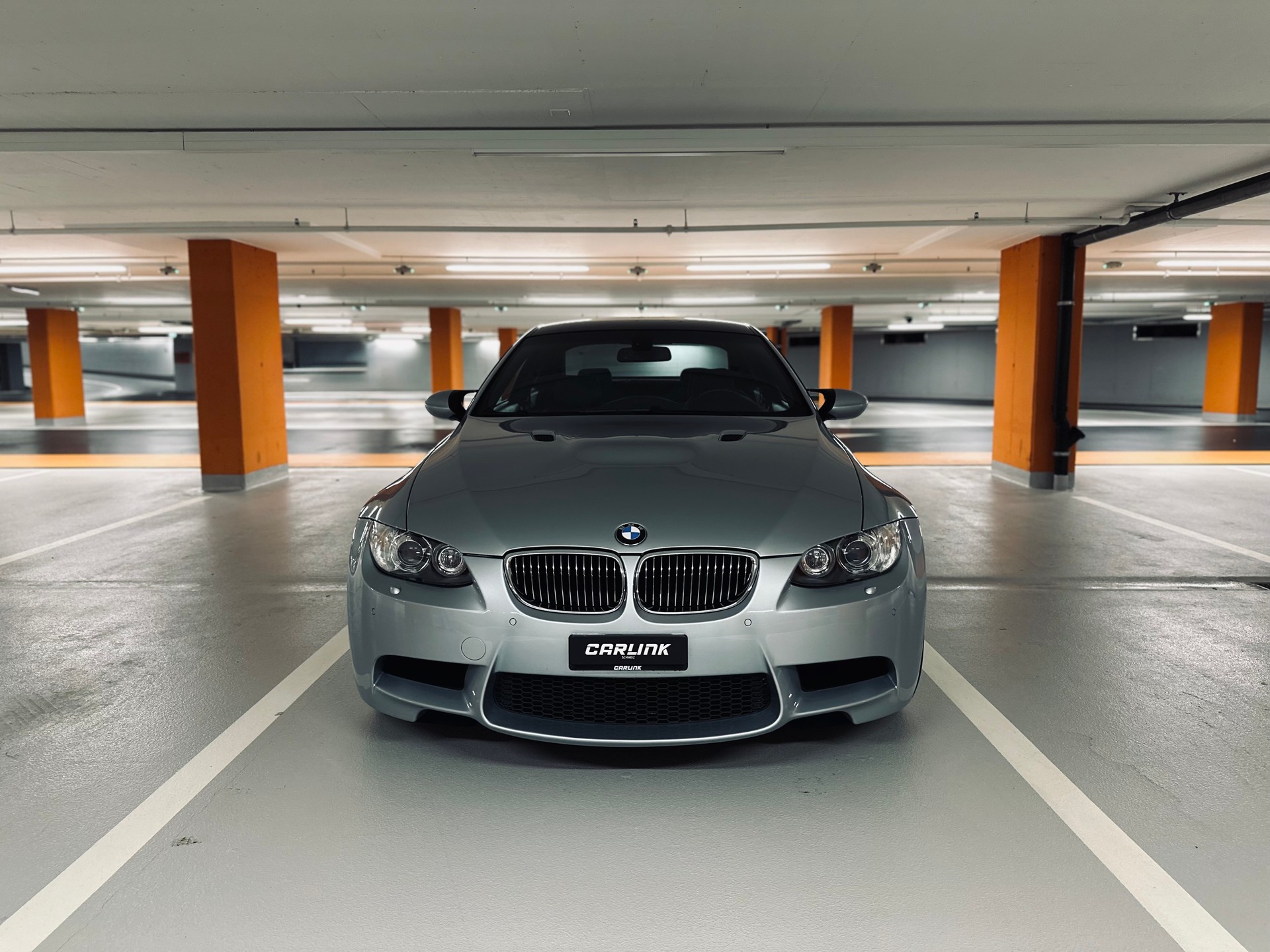 BMW M3 Coupé-showroom-element-1