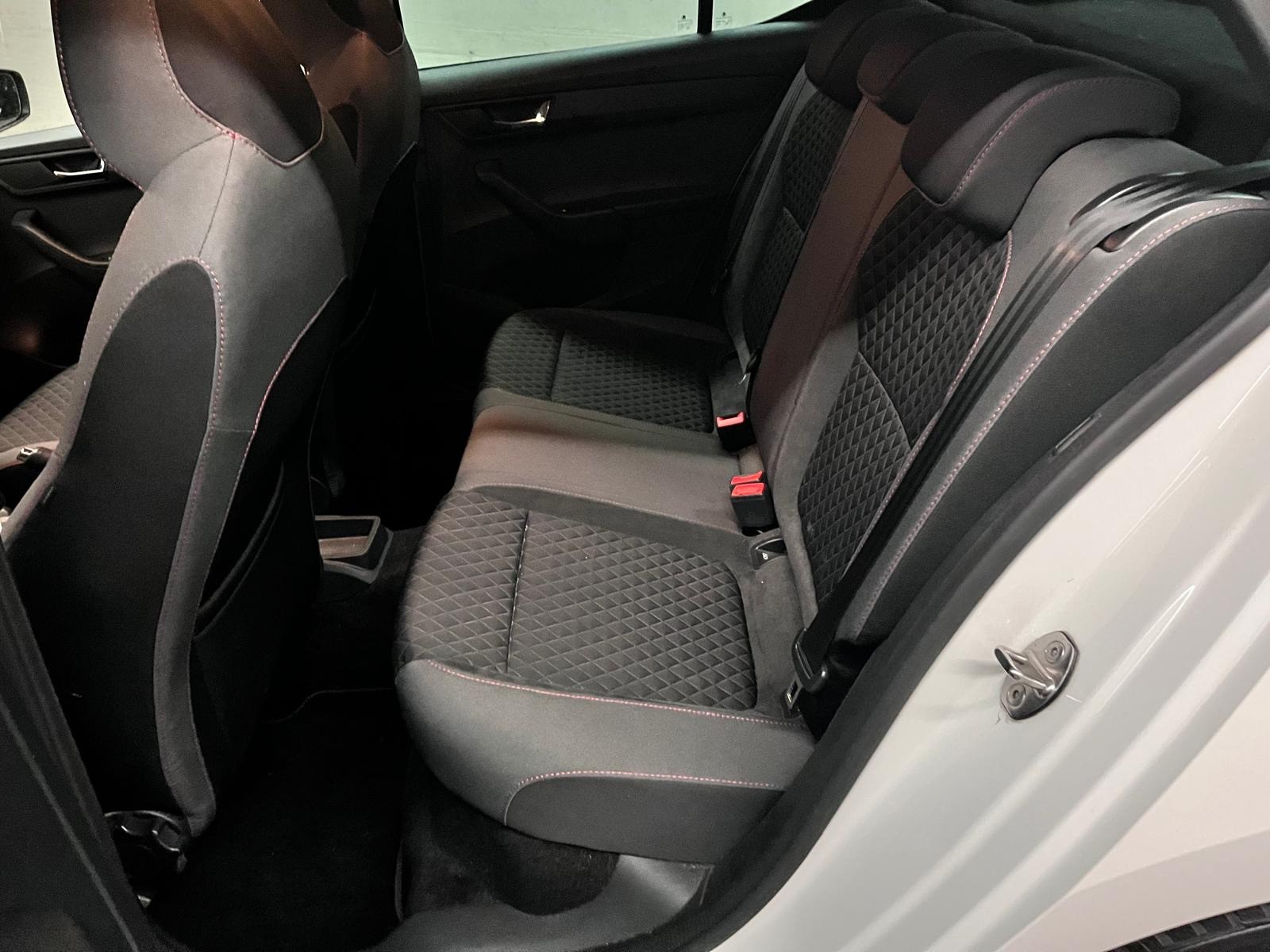 SKODA Fabia 1.4 TSI R5 DSG-image-8