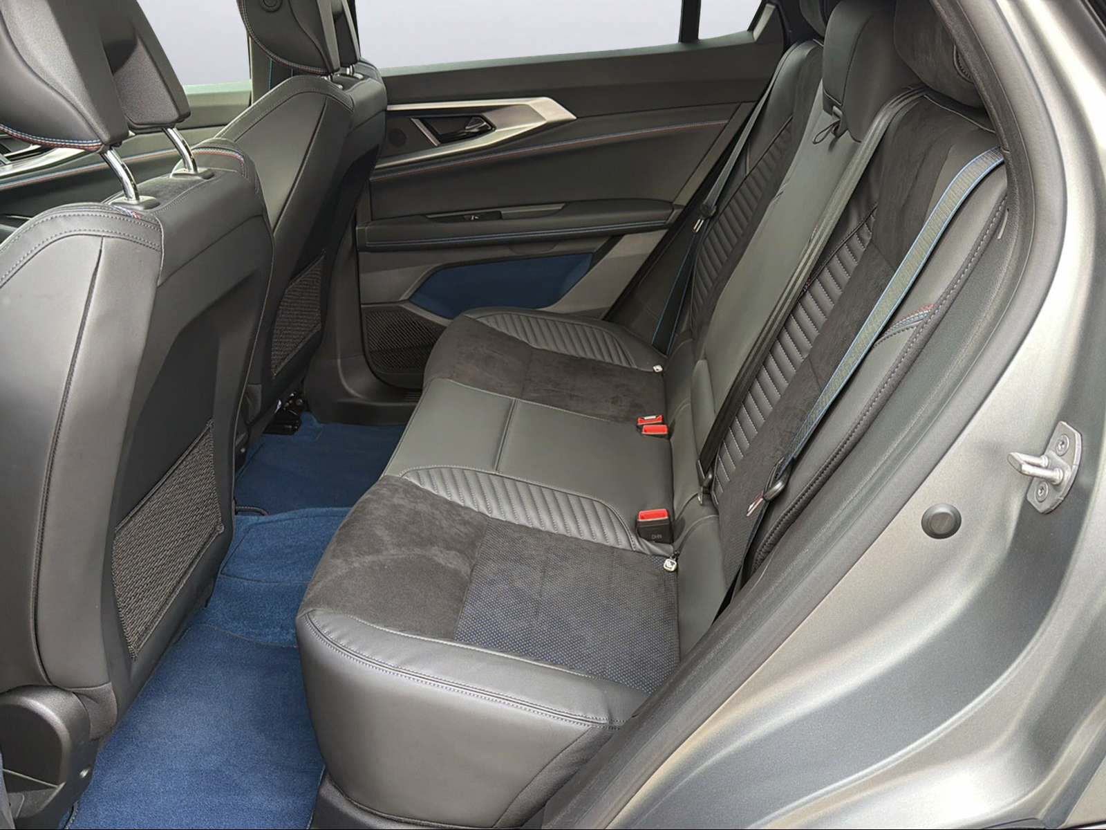 RENAULT Rafale 1.2 E-Tech Plug-in Atelier Alpine-image-8