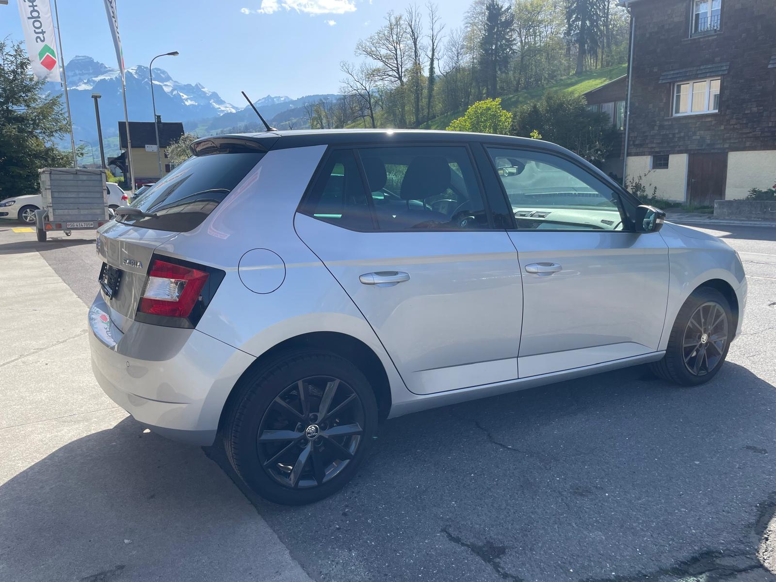 SKODA Fabia 1.2 TSI Monte Carlo-image-5