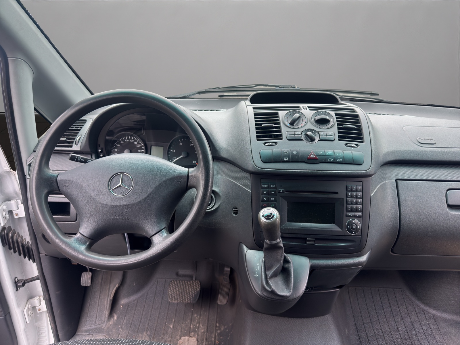MERCEDES-BENZ Vito 113 CDI Mixto L A-image-15
