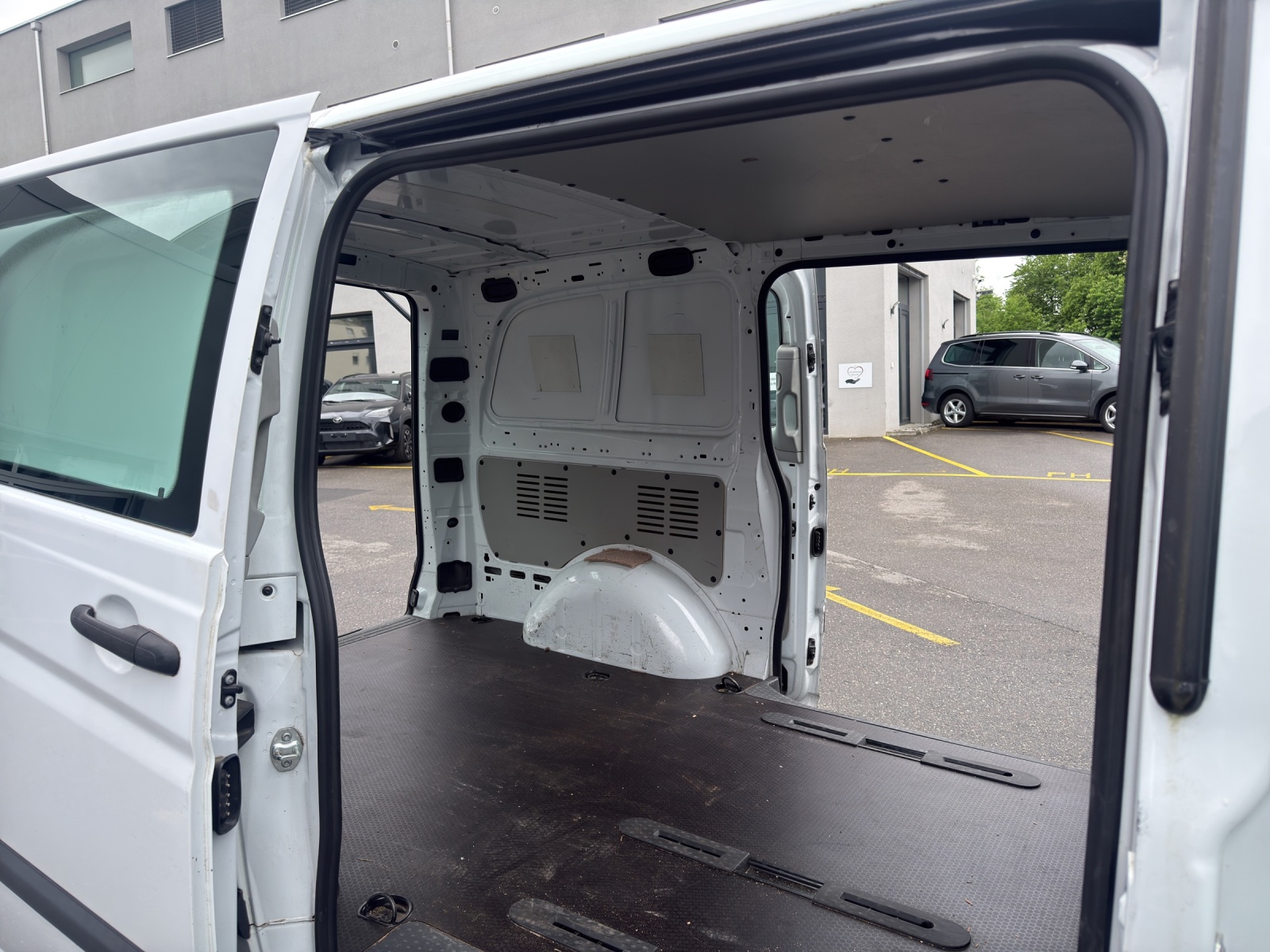MERCEDES-BENZ Vito 113 CDI Mixto L A-image-12