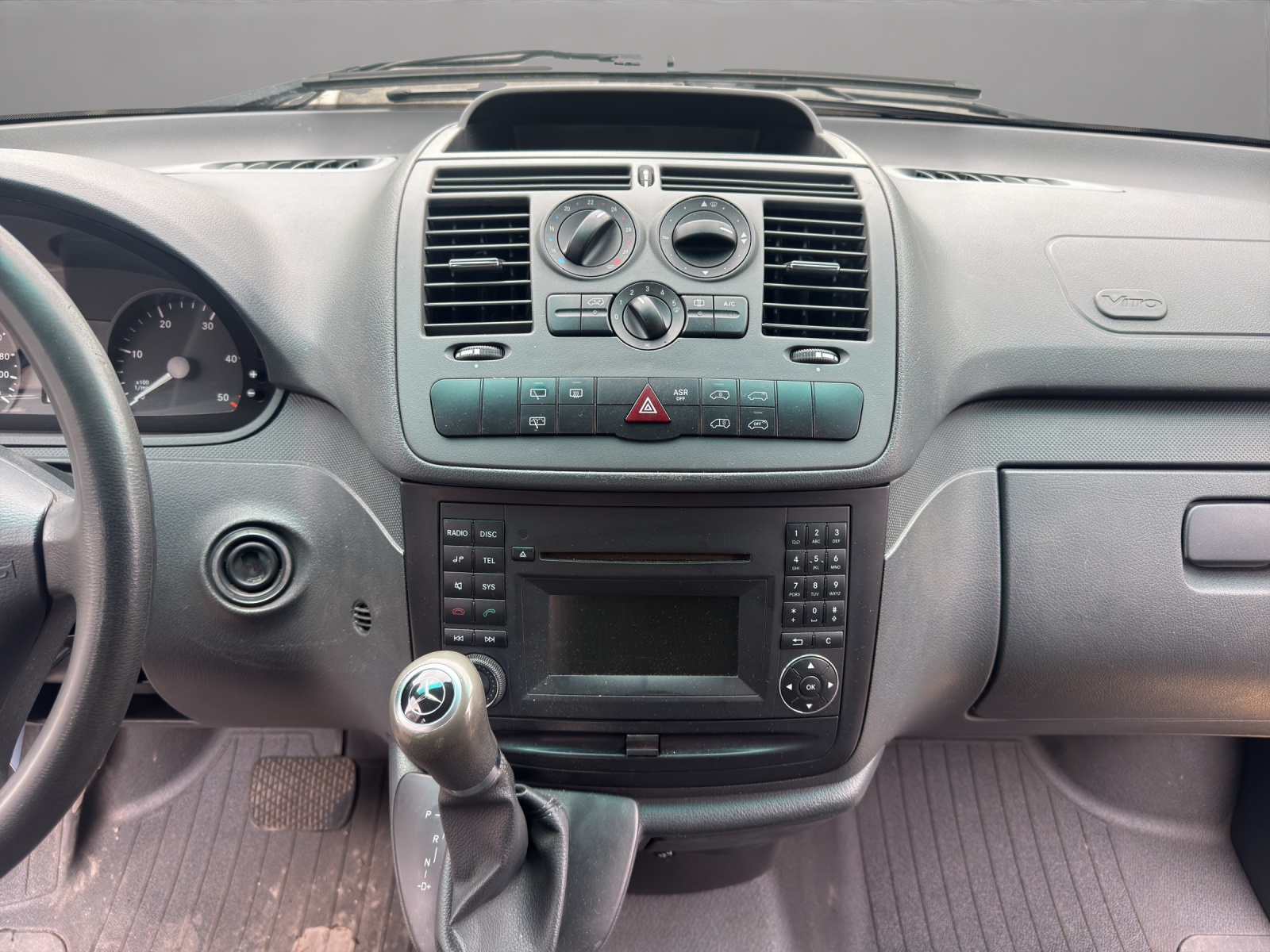 MERCEDES-BENZ Vito 113 CDI Mixto L A-image-16
