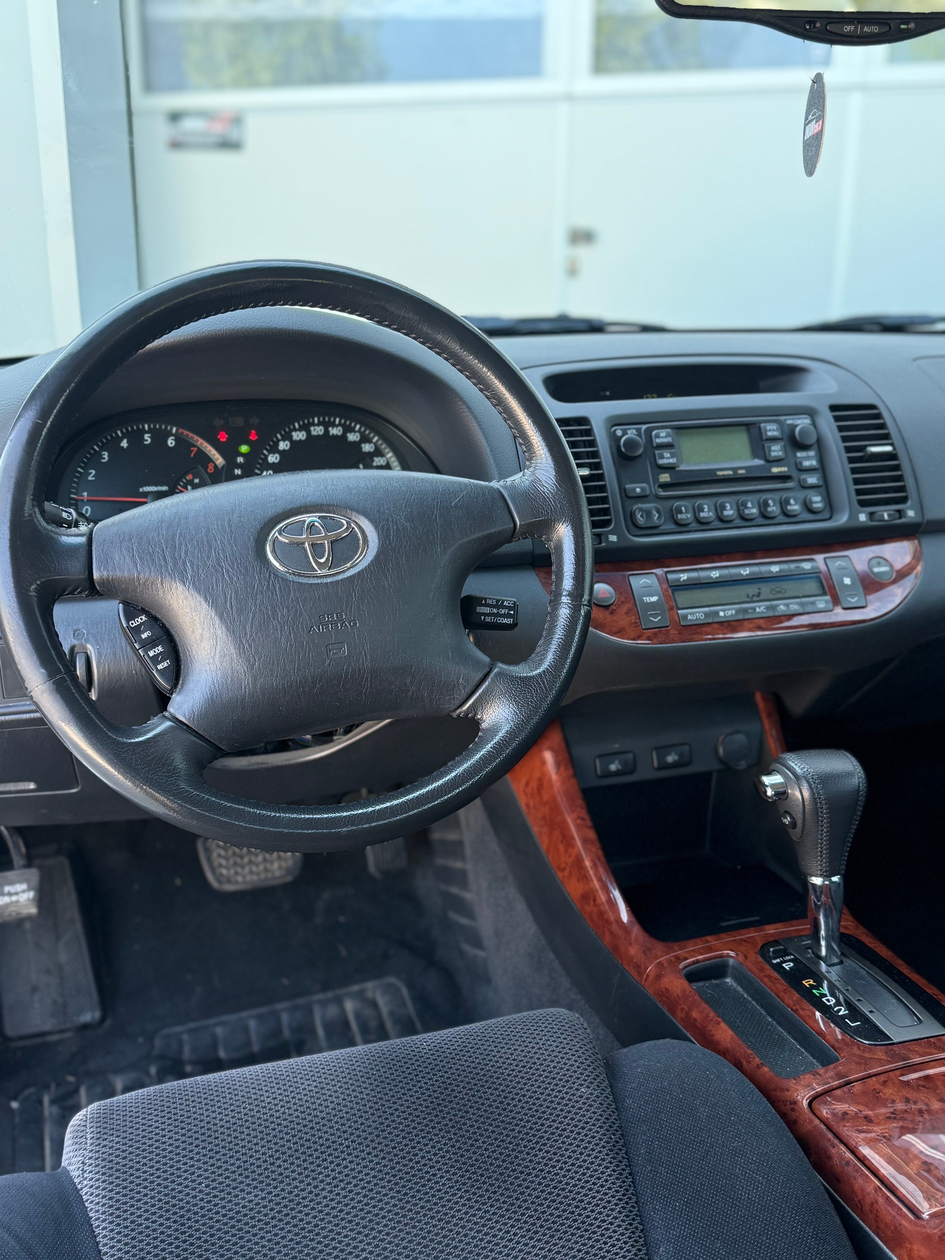 TOYOTA Camry 3.0 V6-image-5