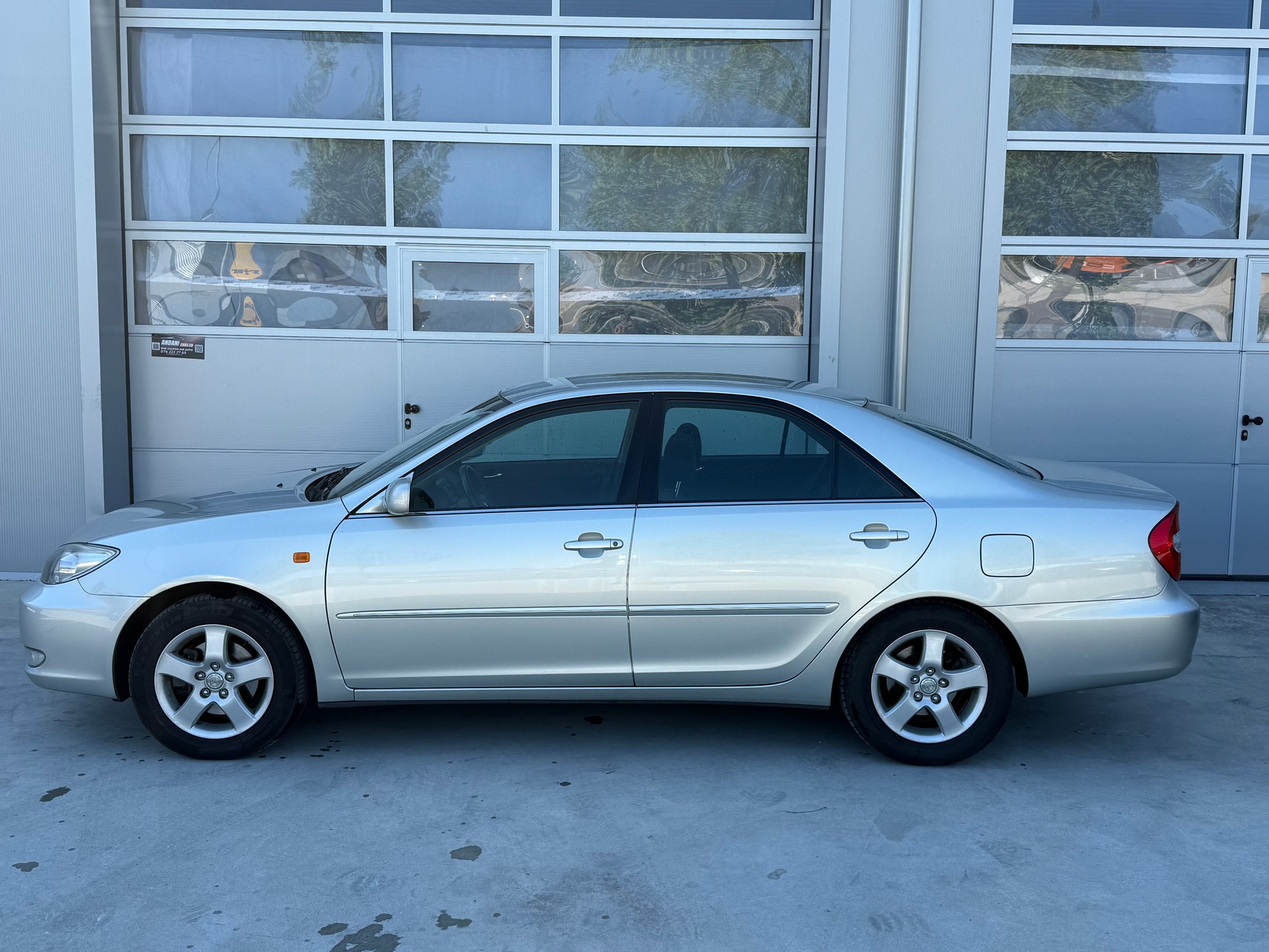 TOYOTA Camry 3.0 V6
