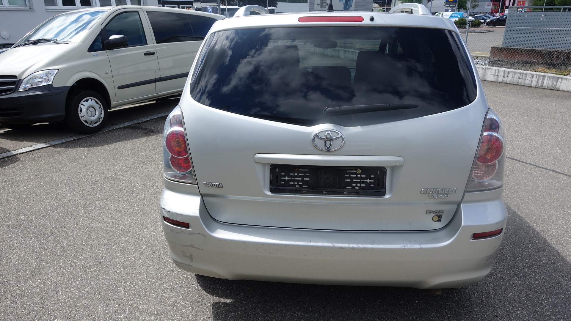 TOYOTA Corolla Verso 2.2 D-4D CleanP. Linea Sol Prem.-image-10