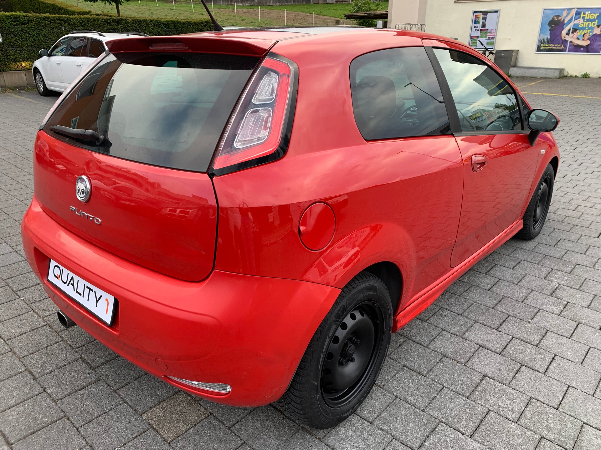 FIAT Punto 1.4 16V Turbo Sport-image-3