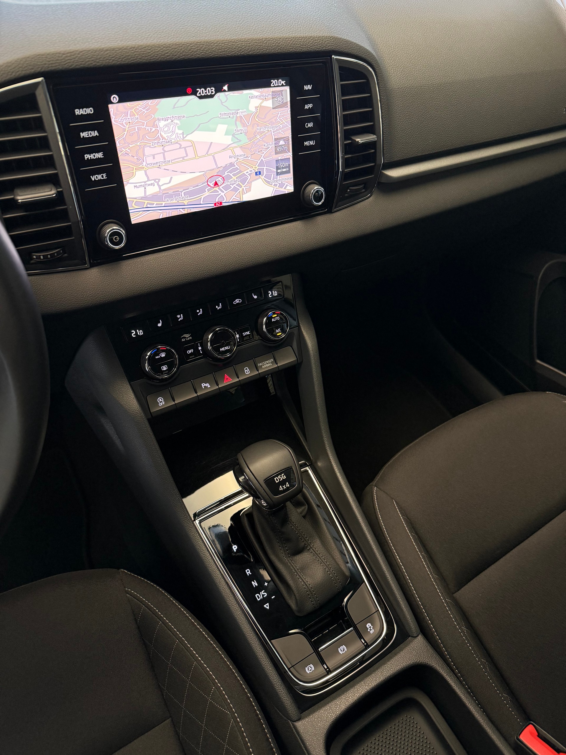 SKODA Karoq 2.0 TDI CR Ambition 4x4 DSG-image-15