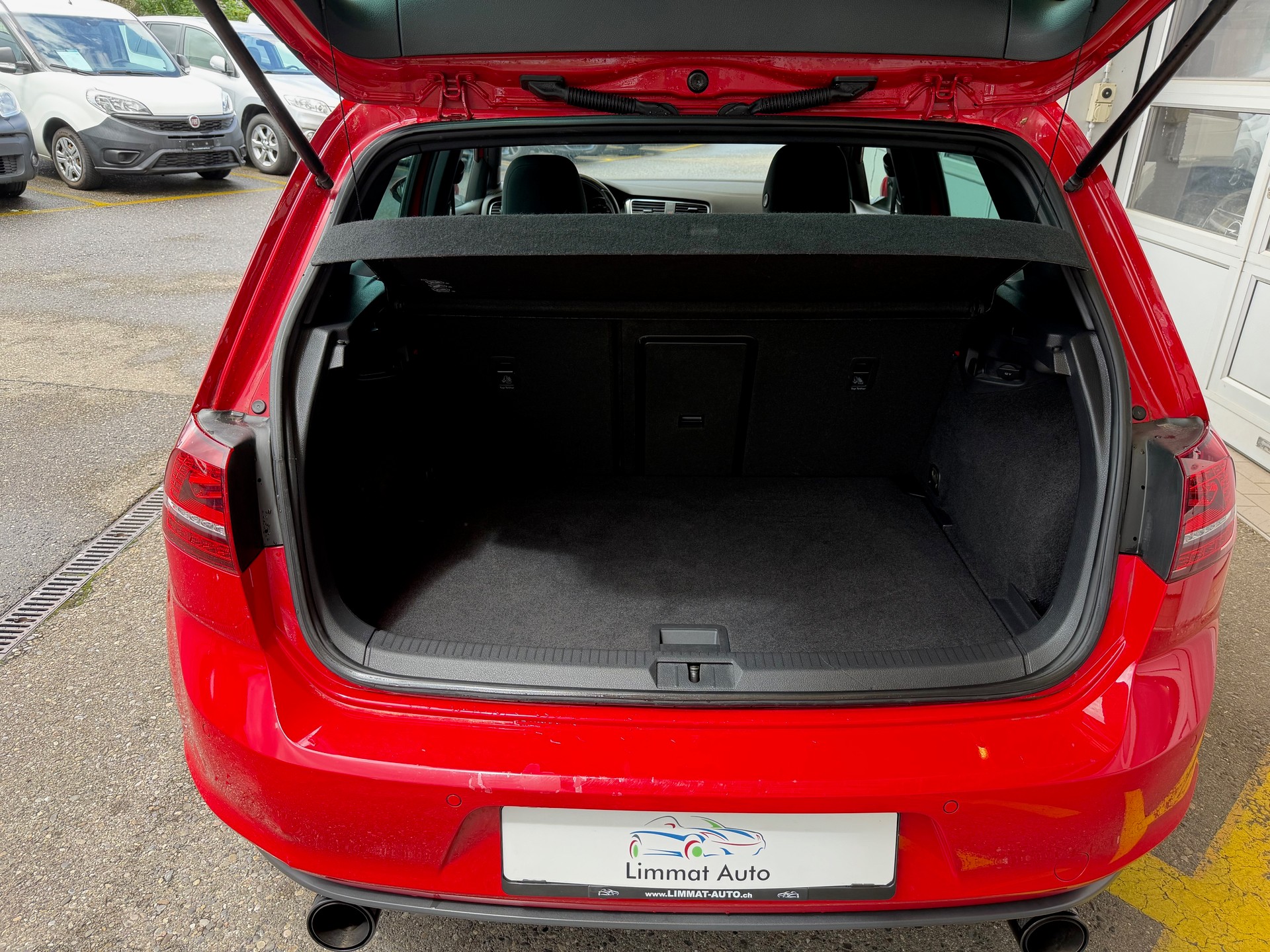 VW Golf 2.0 TSI GTI-image-14