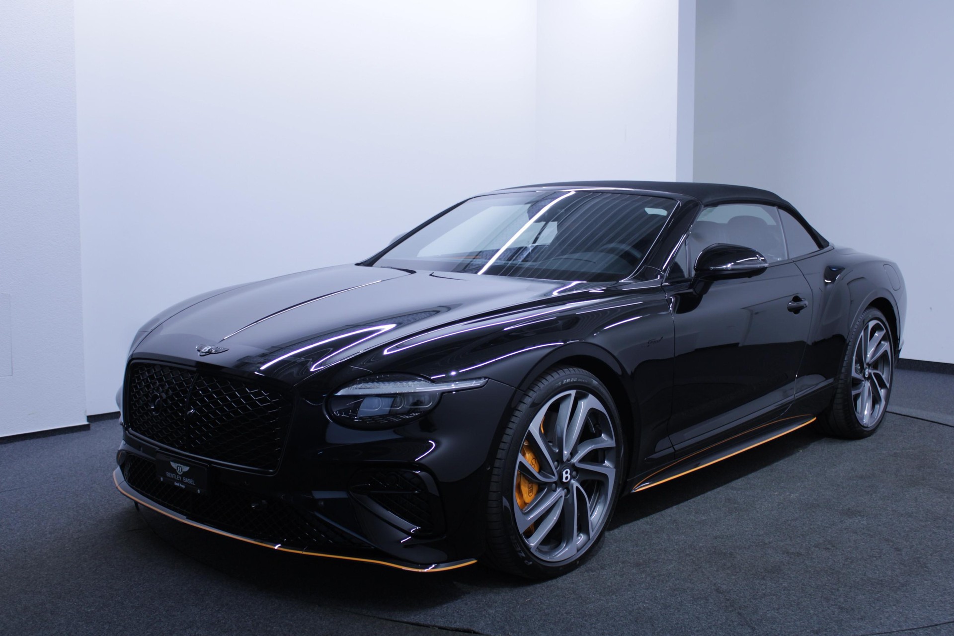BENTLEY Continental GTC 4.0 V8 Hybrid Speed-image-9