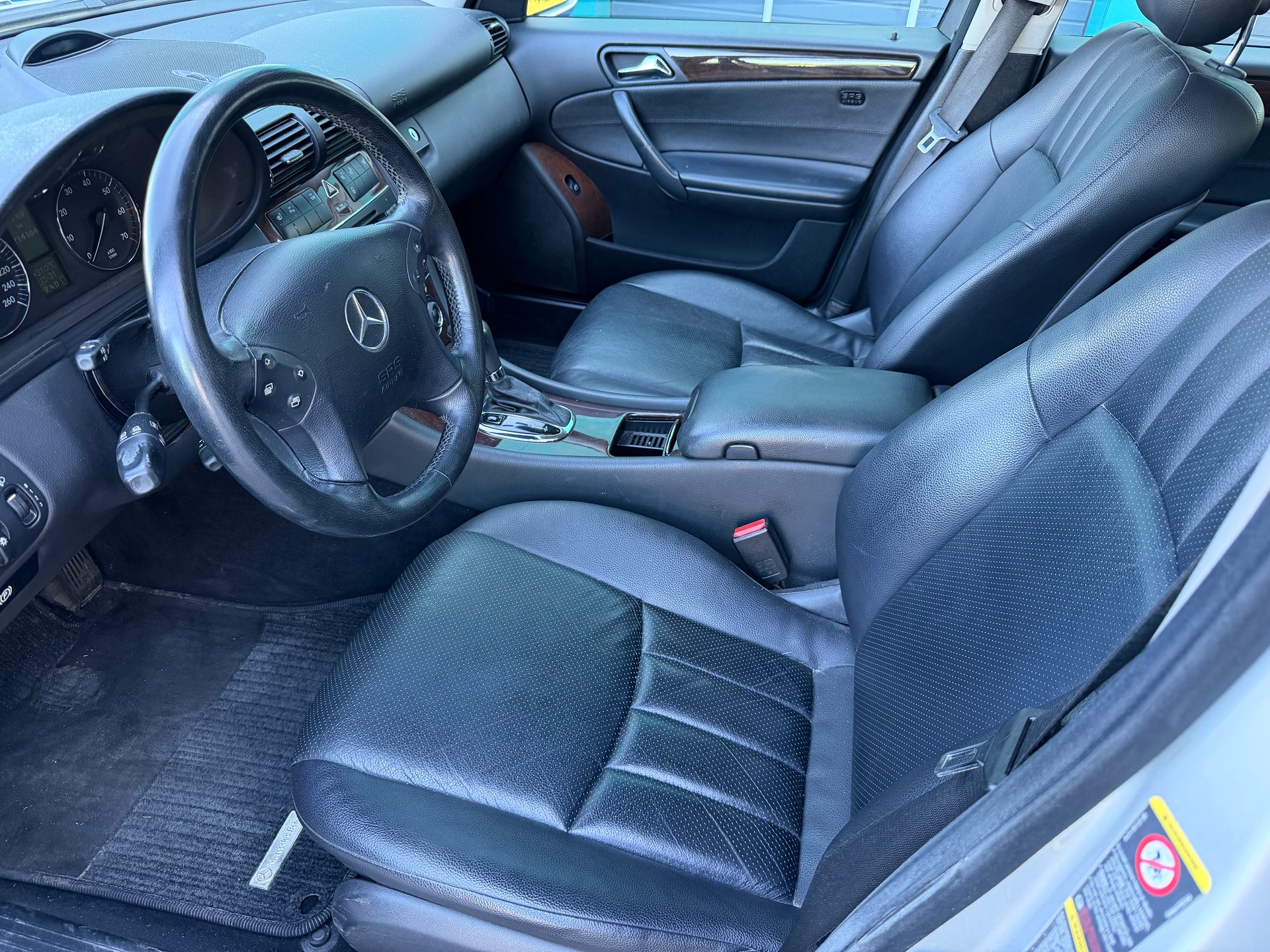 MERCEDES-BENZ C 240 Elégance 4Matic Automatic-image-9