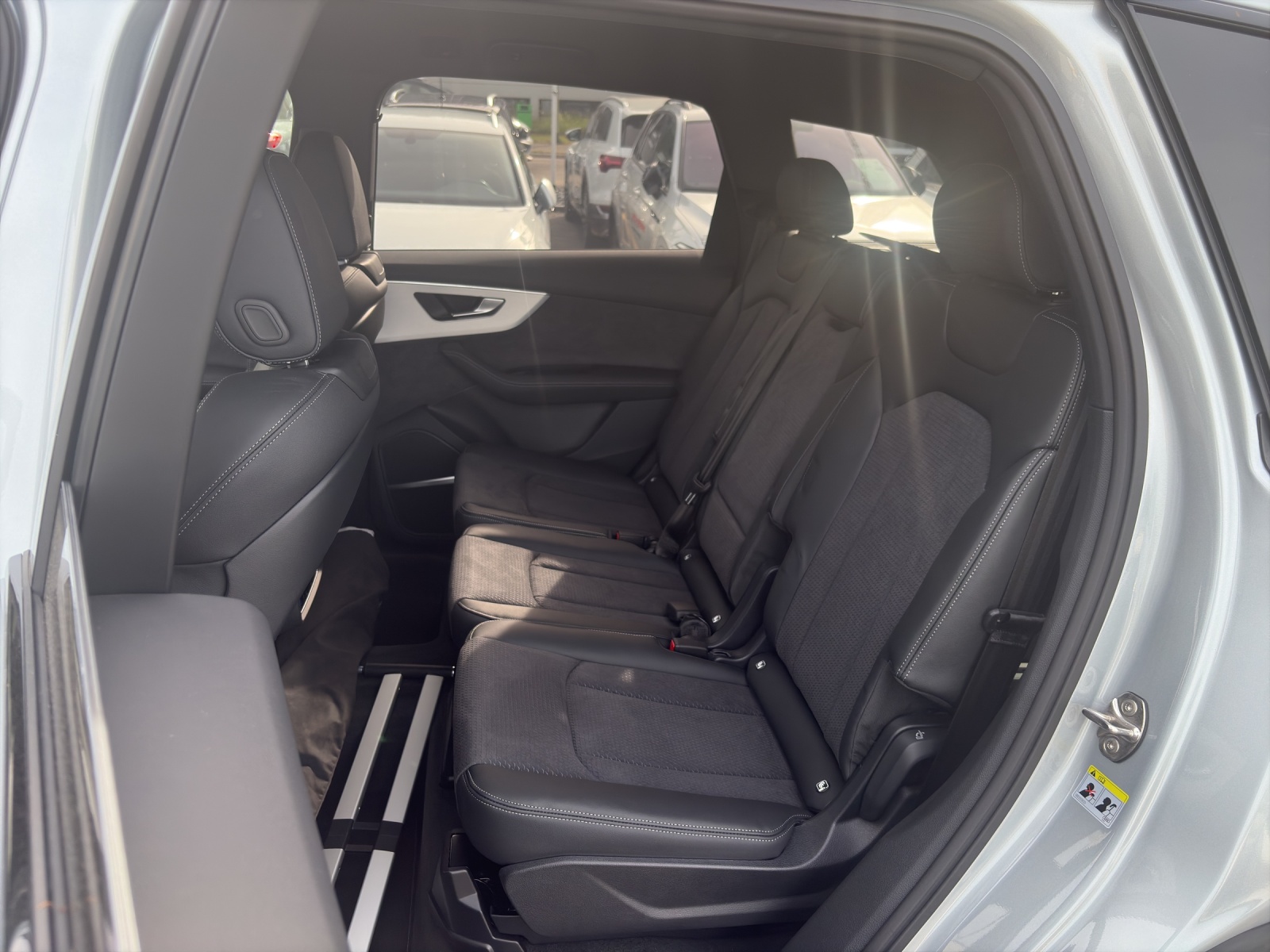 AUDI Q7 SUV 3.0 TDI S Line quattro T-Tronic-image-7