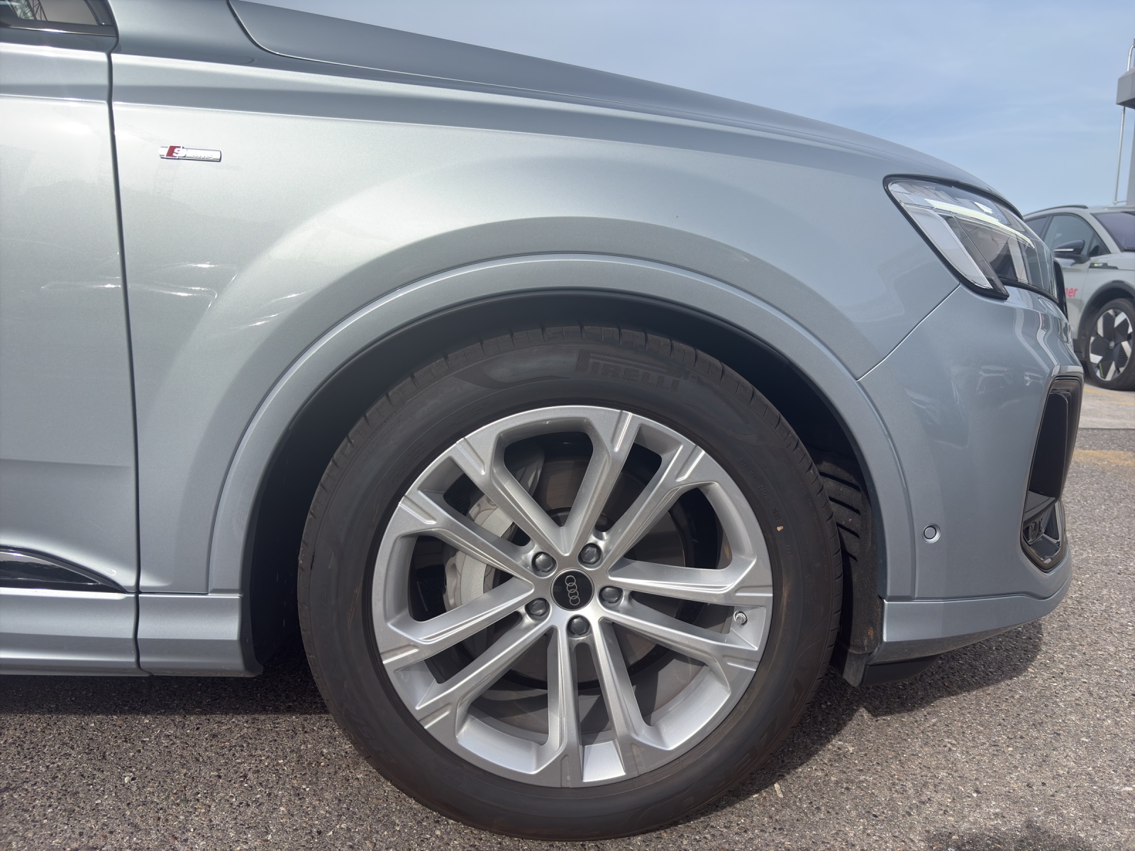 AUDI Q7 SUV 3.0 TDI S Line quattro T-Tronic-image-16